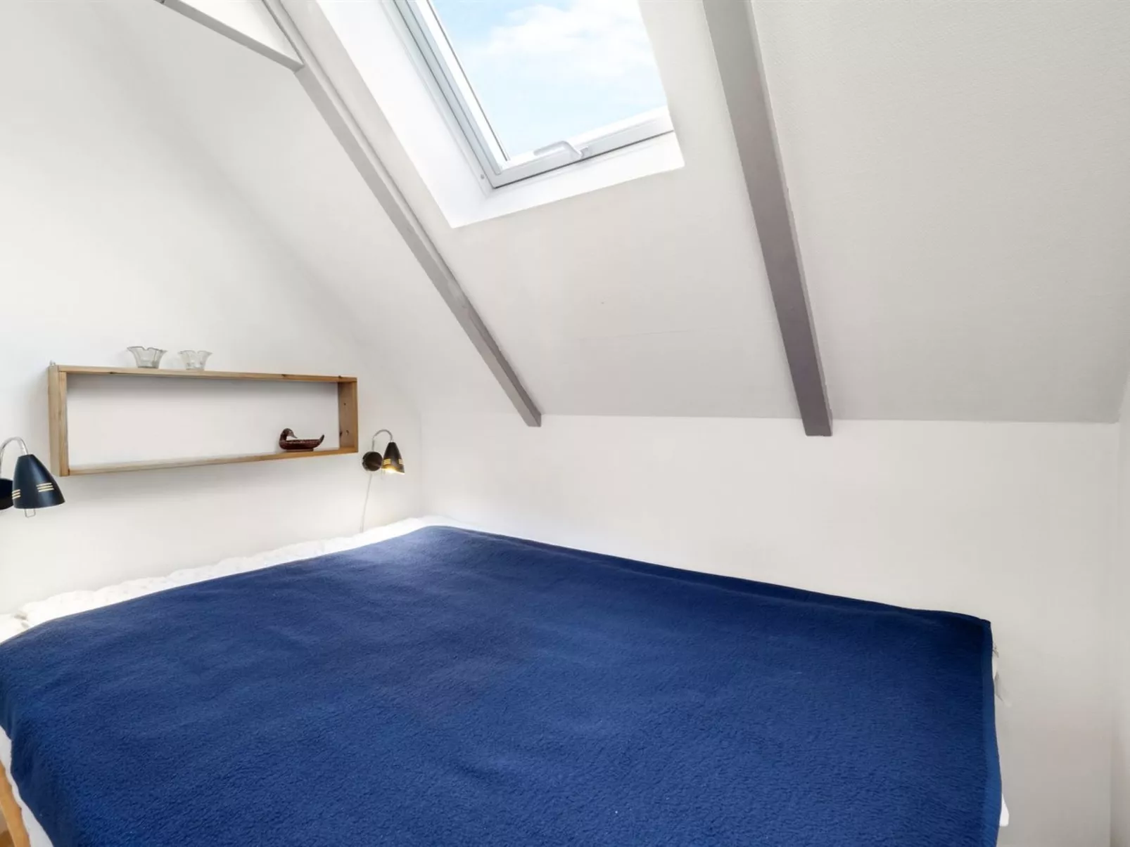 "Ebba" - 25m from the sea-Binnen