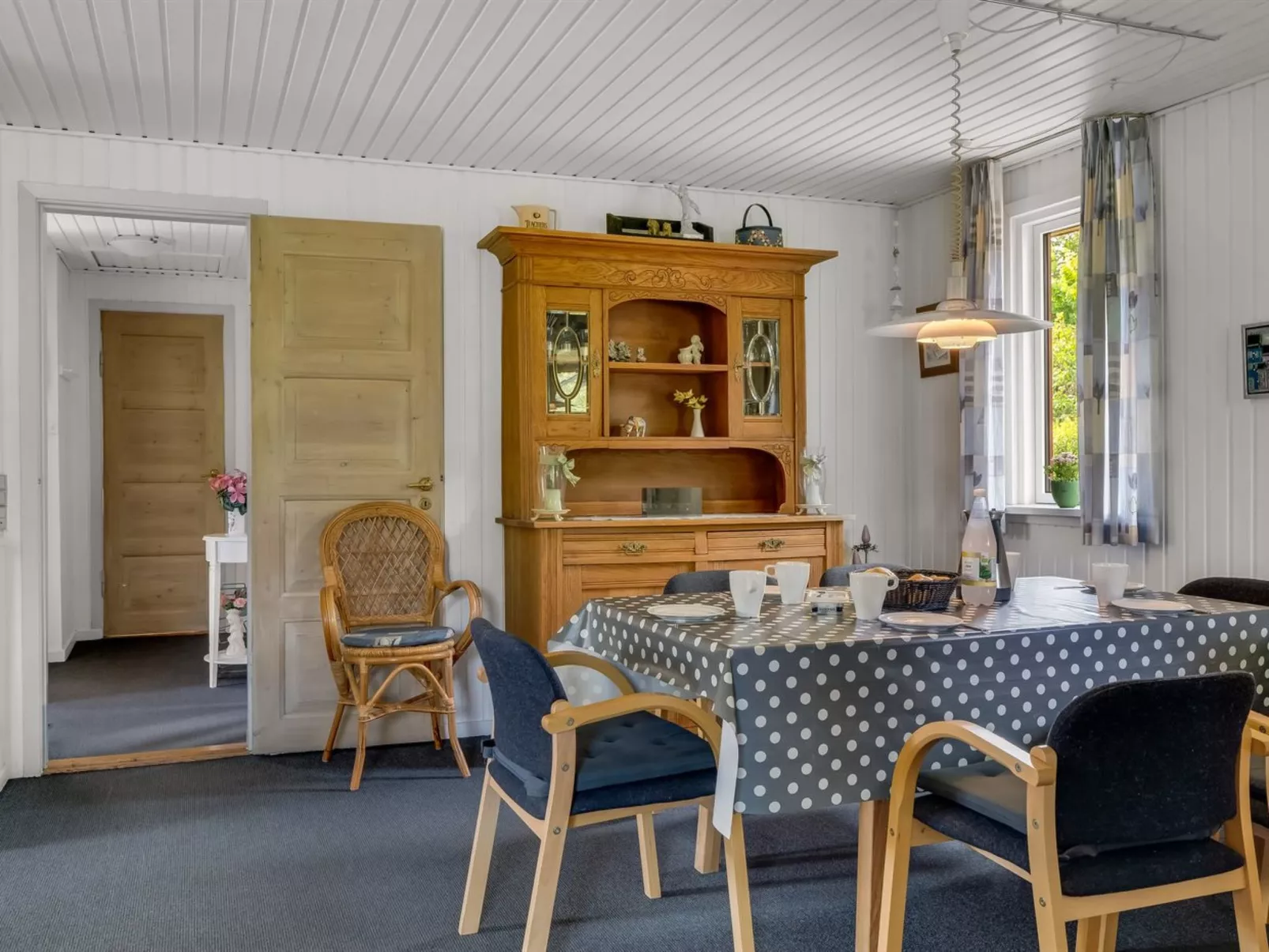 "Aima" - 400m from the sea-Binnen