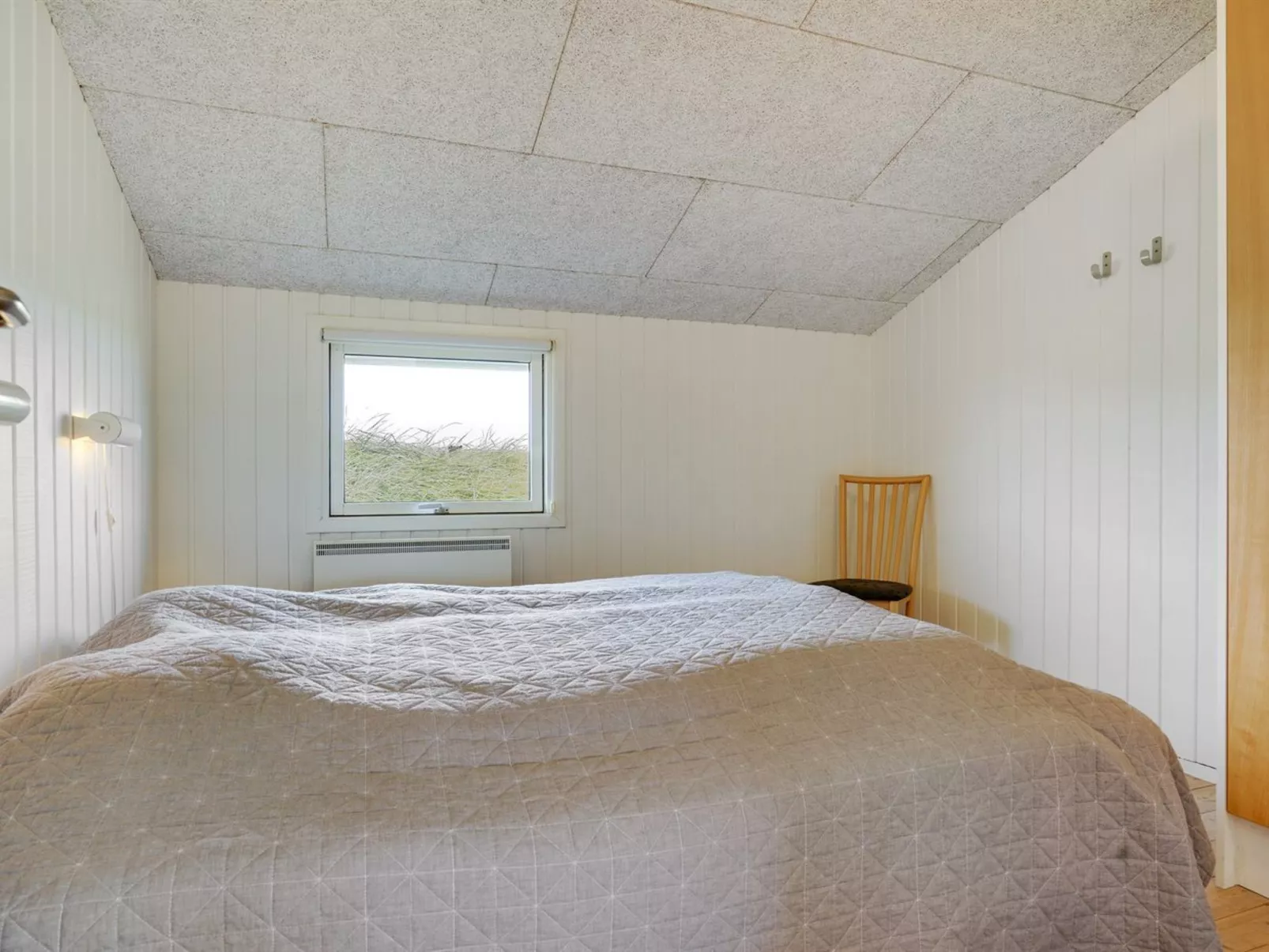 "Apolonia" -  from the sea-Binnen