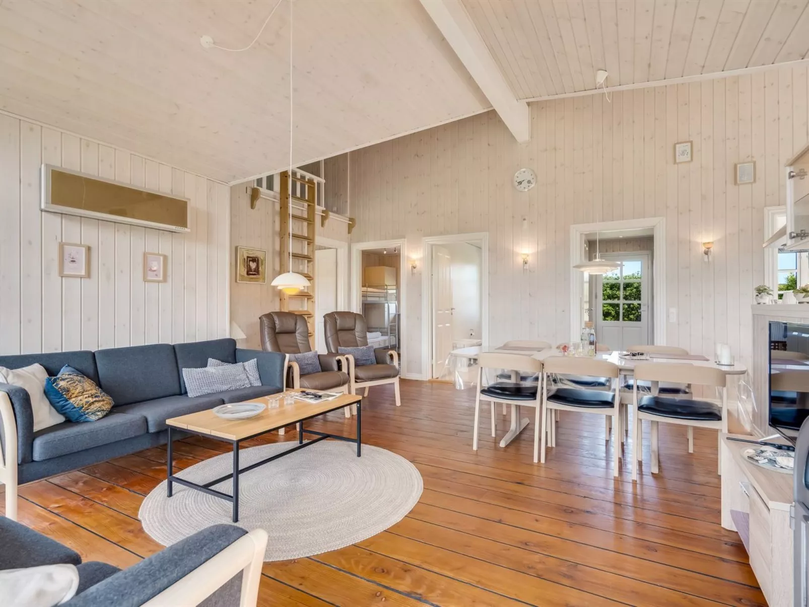 "Annemie" - 1.8km from the sea-Binnen