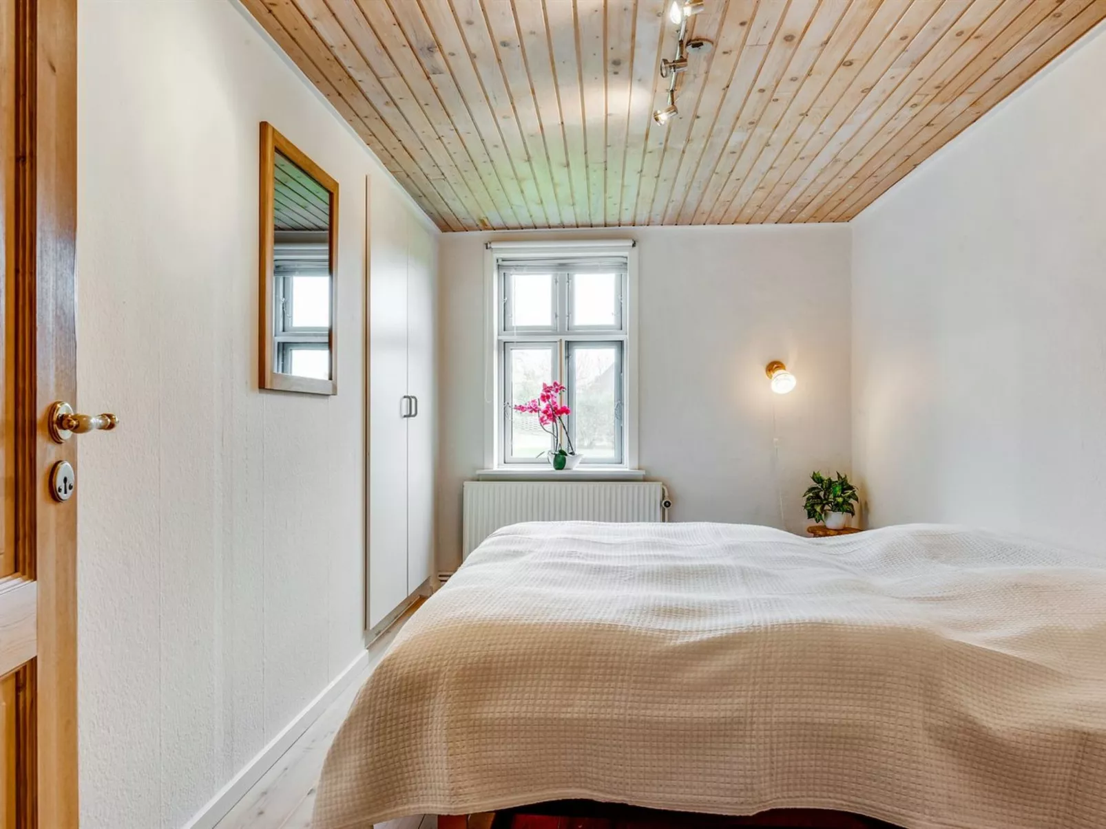 "Sophia" - 8km from the sea-Binnen