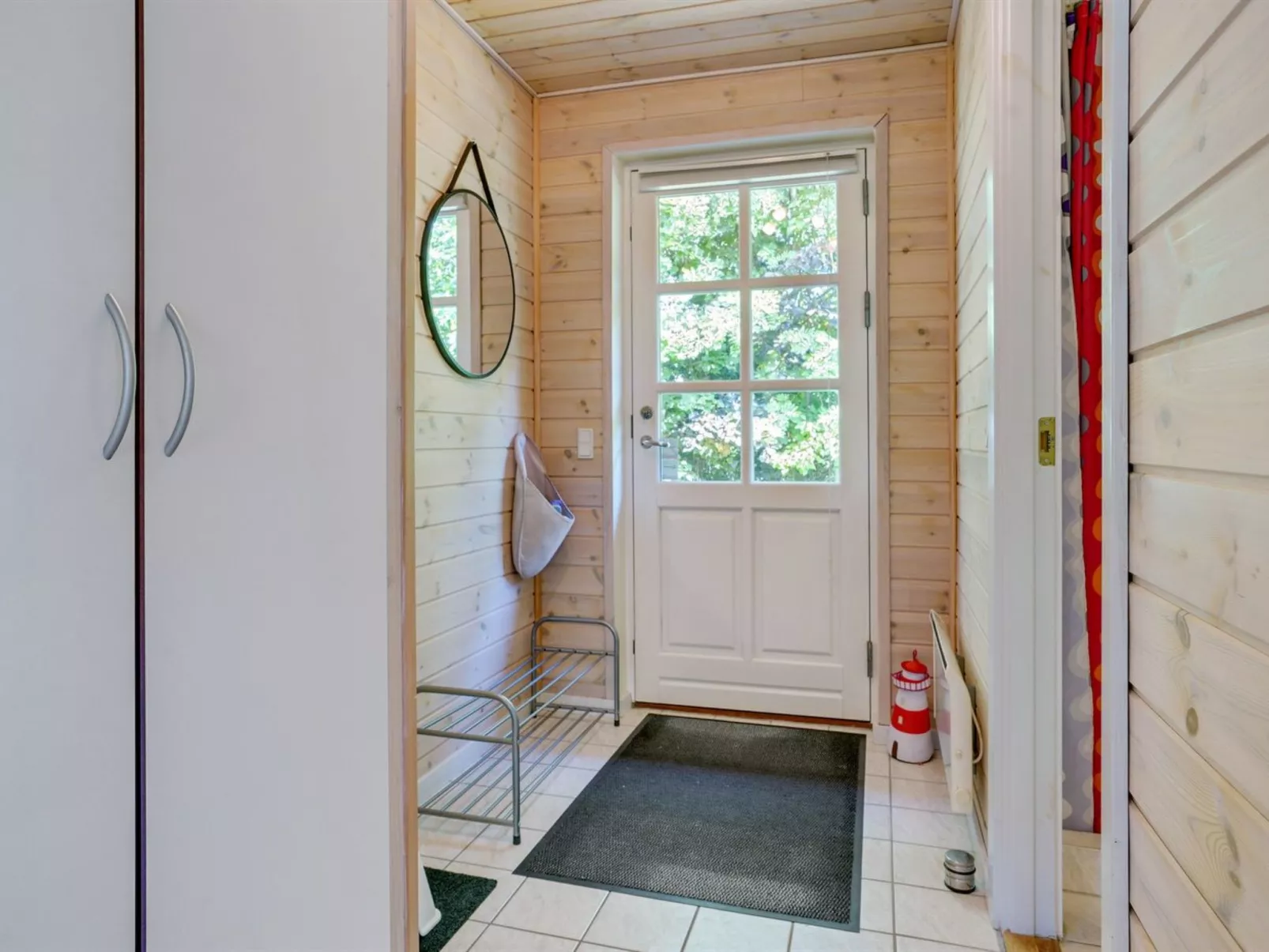 "Tian" -  from the sea-Binnen