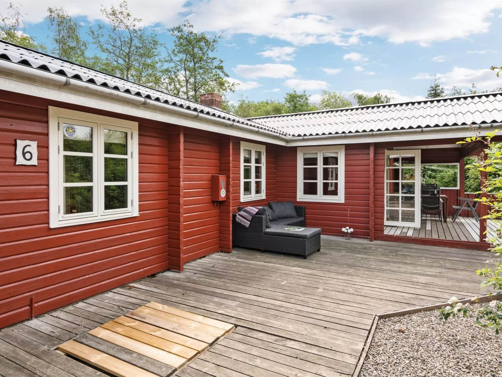 "Ernestine" - 500m to the fjord-Buiten