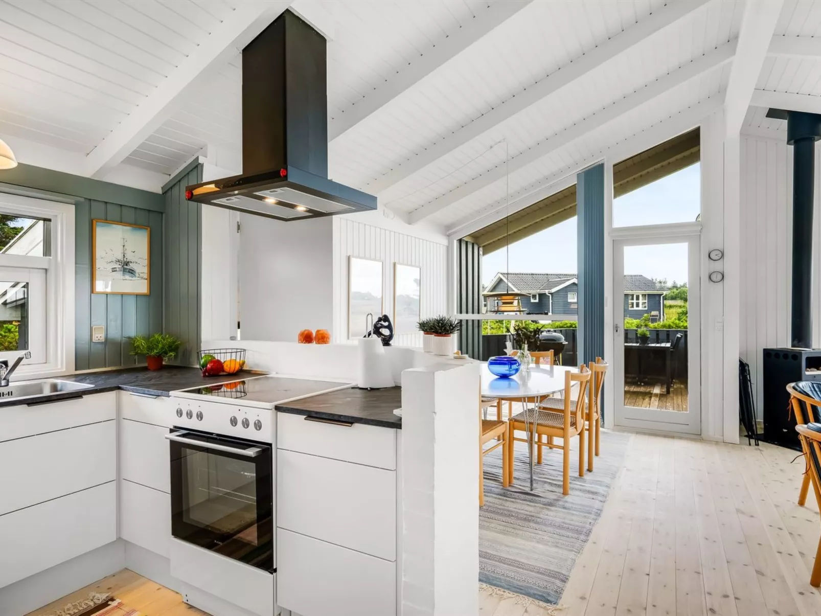 "Laurentius" - 300m from the sea-Binnen