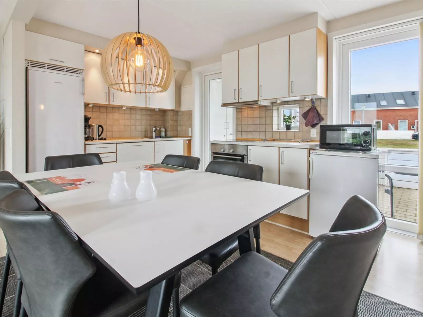 "Femja" - 2.3km from the sea-Binnen