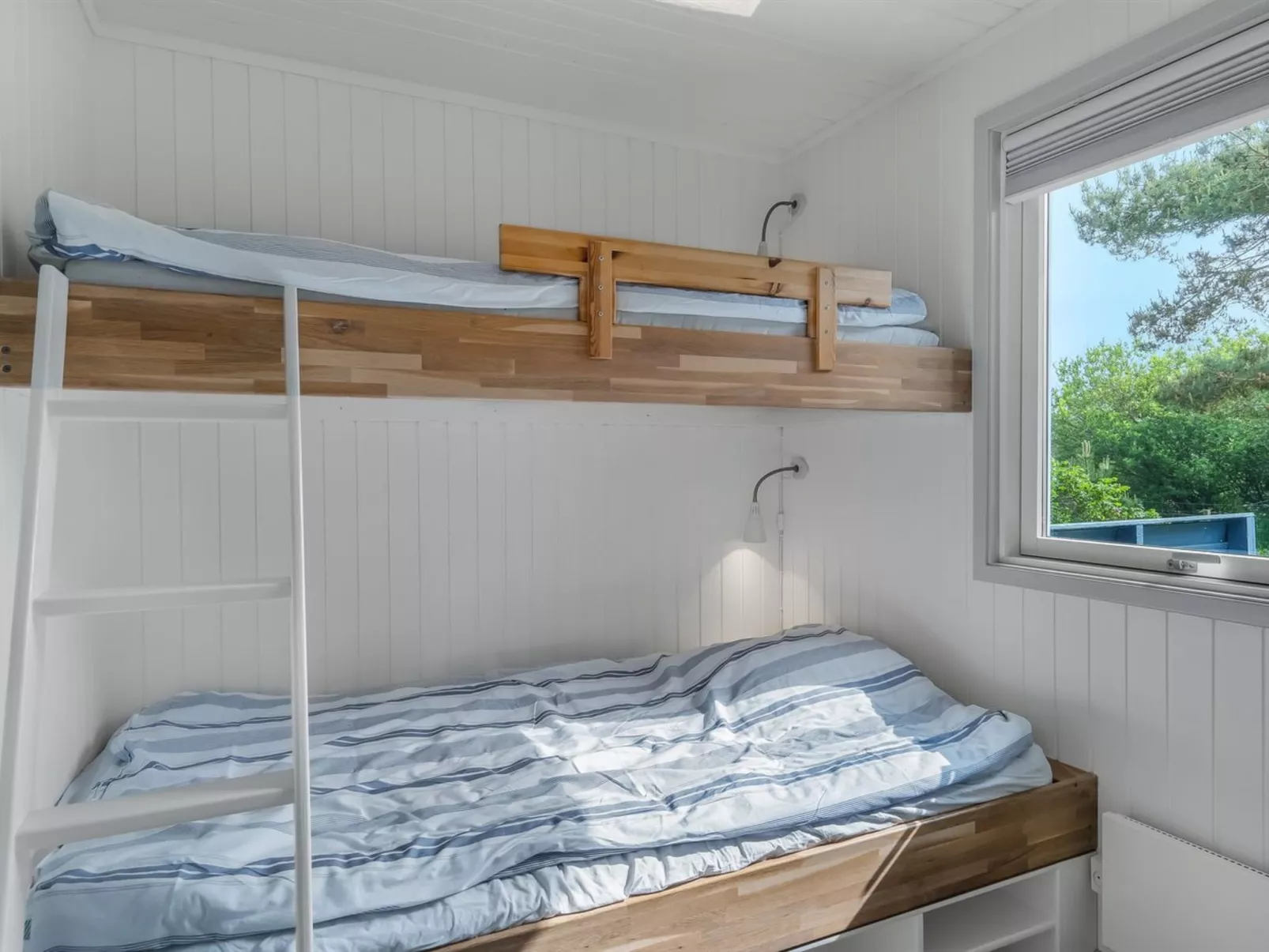 "Sölva" - 750m from the sea-Binnen