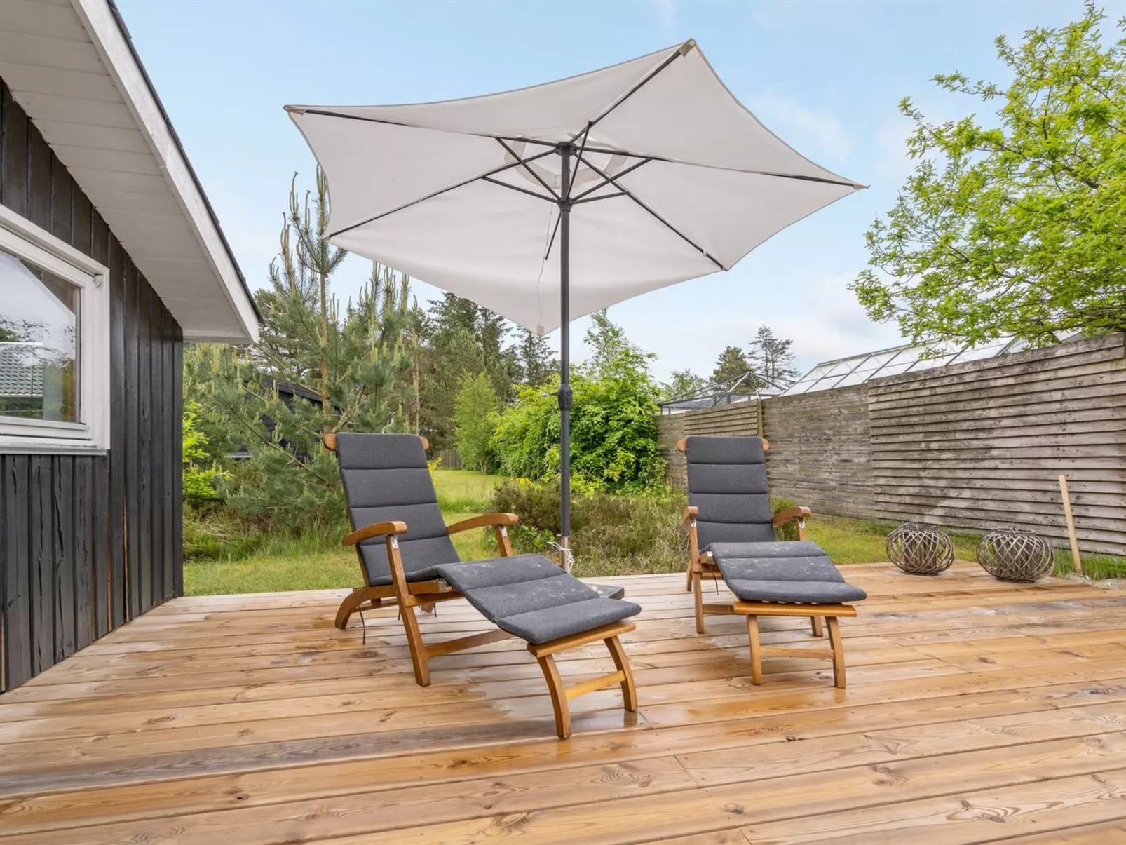 "Landolf" - 250m from the sea-Buiten