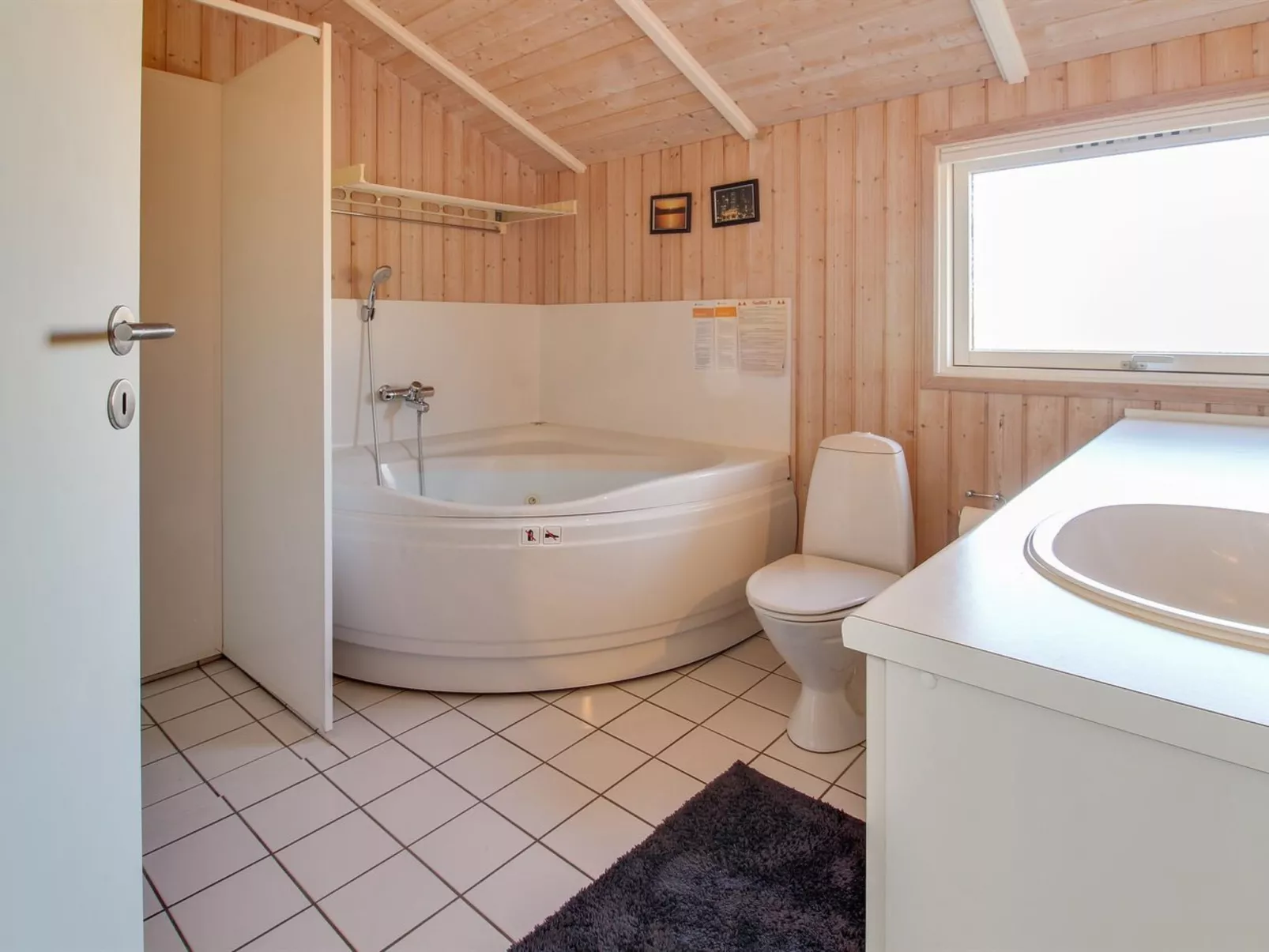 "Abiorn" - 2.5km from the sea-Binnen