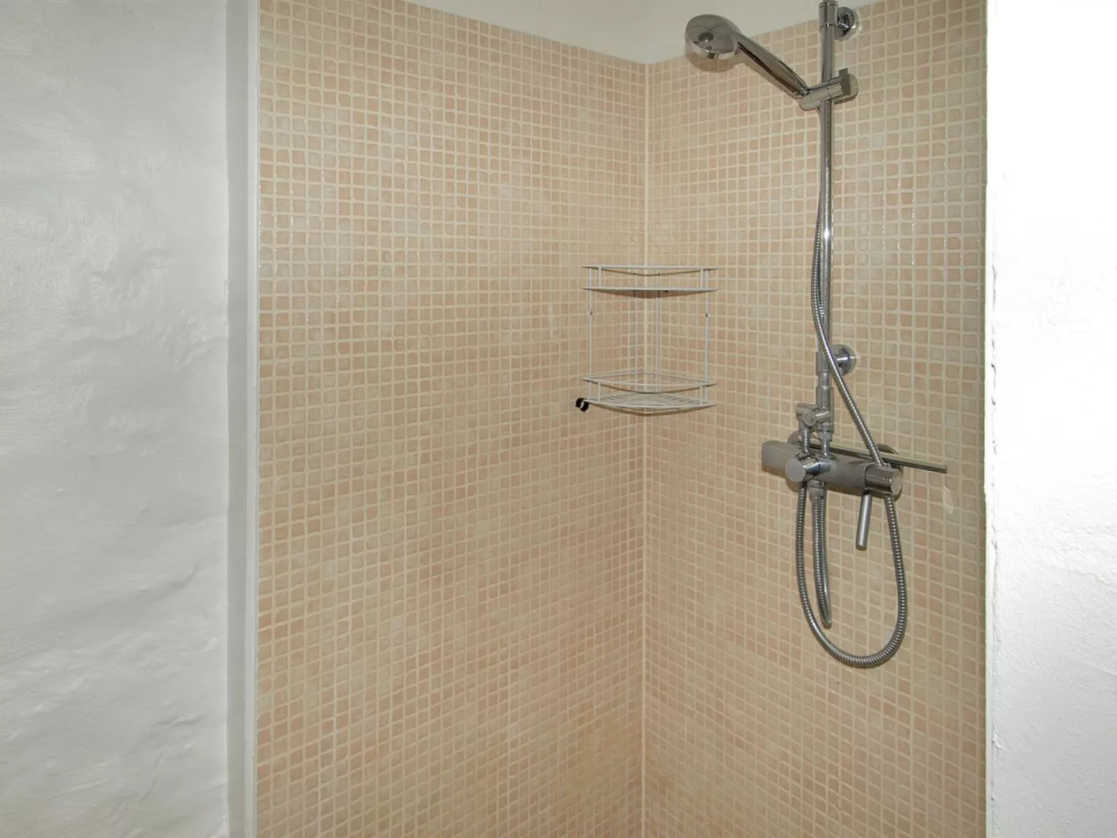 "Manfred" - 6km from the sea-Binnen