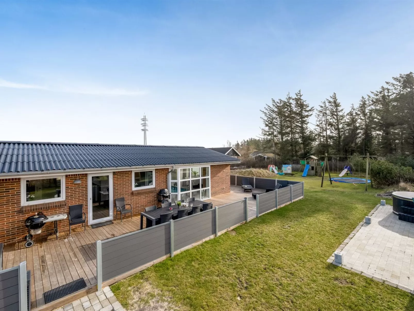 "Sissan" - 900m from the sea-Buiten