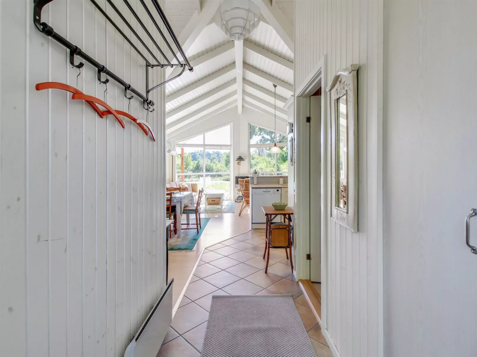 "Nela" - 300m from the sea-Binnen