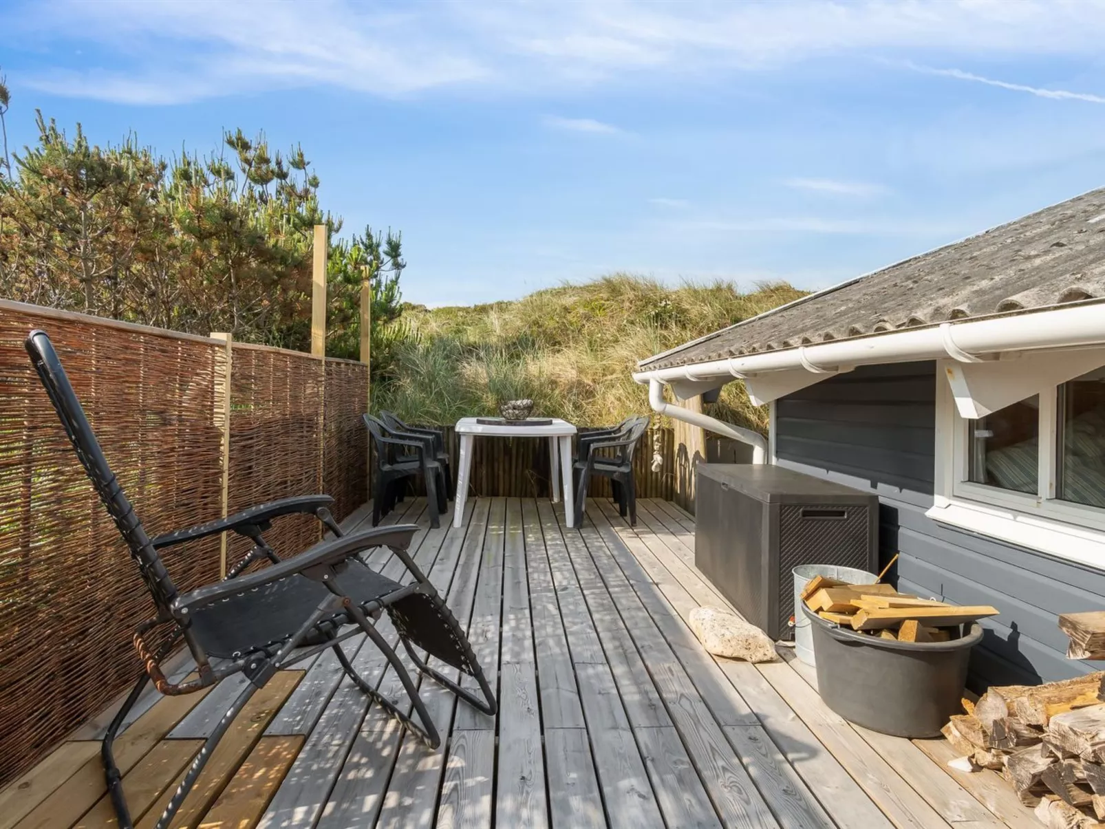 "Wulfhard" - 400m from the sea-Buiten