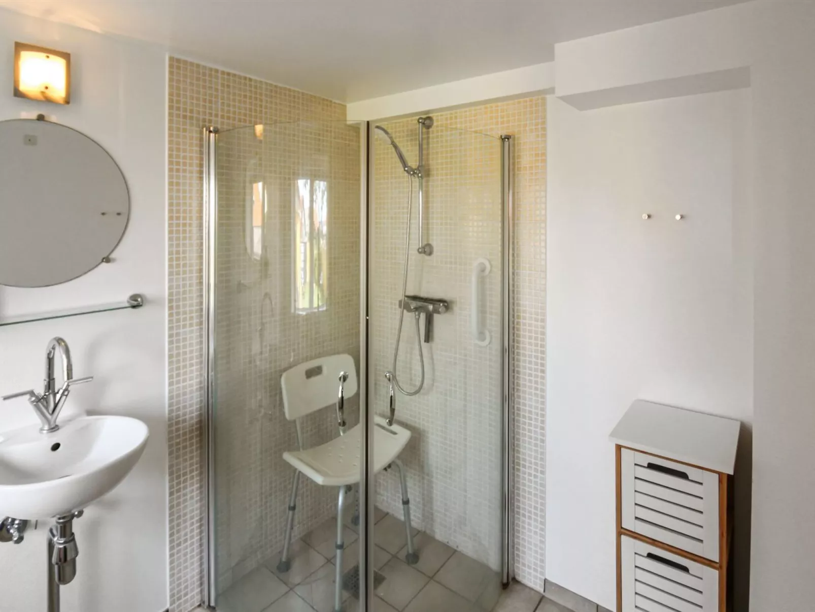 "Thyrne" - 500m from the sea-Binnen