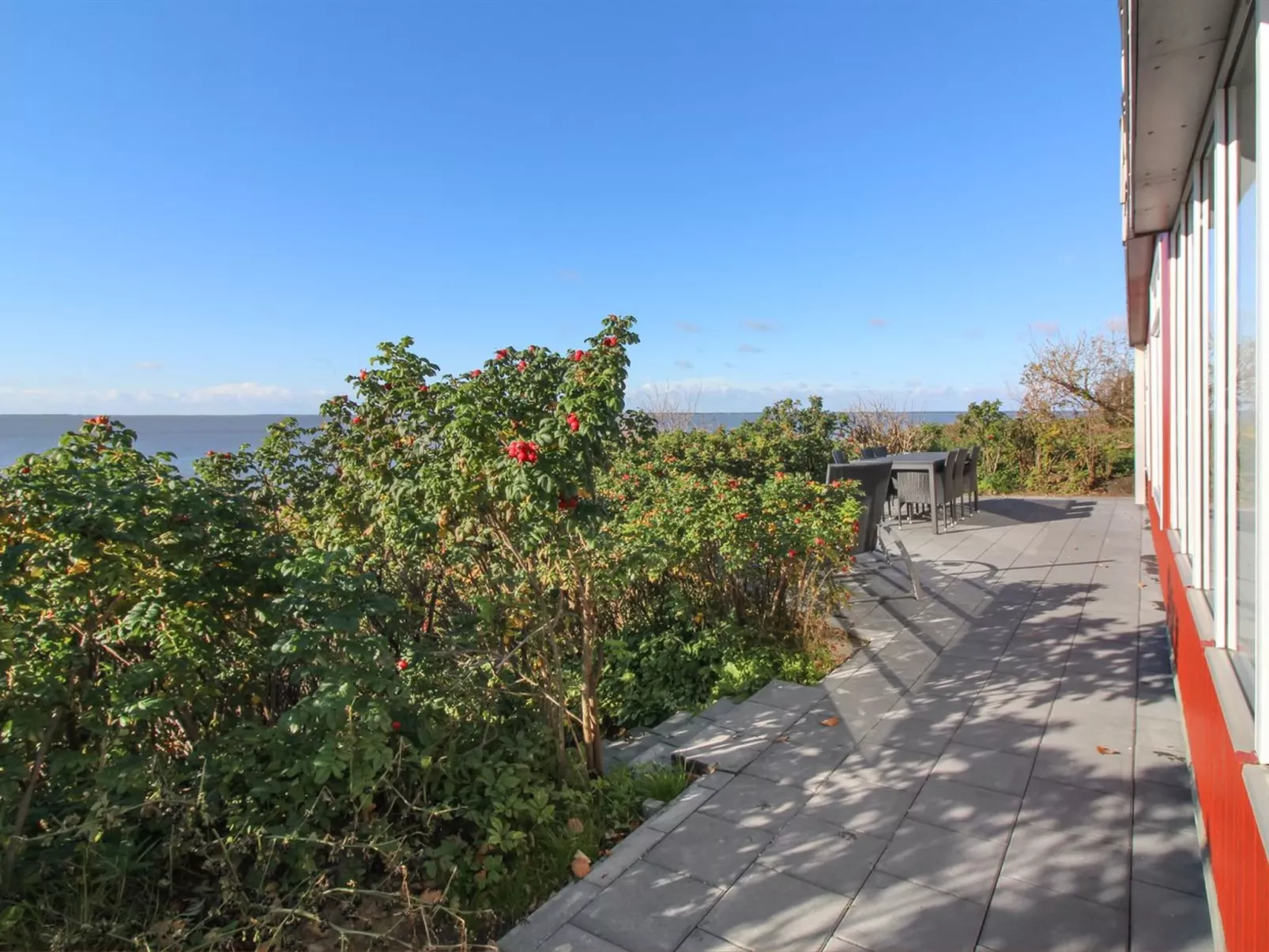 "Erno" - 20m from the sea-Buiten