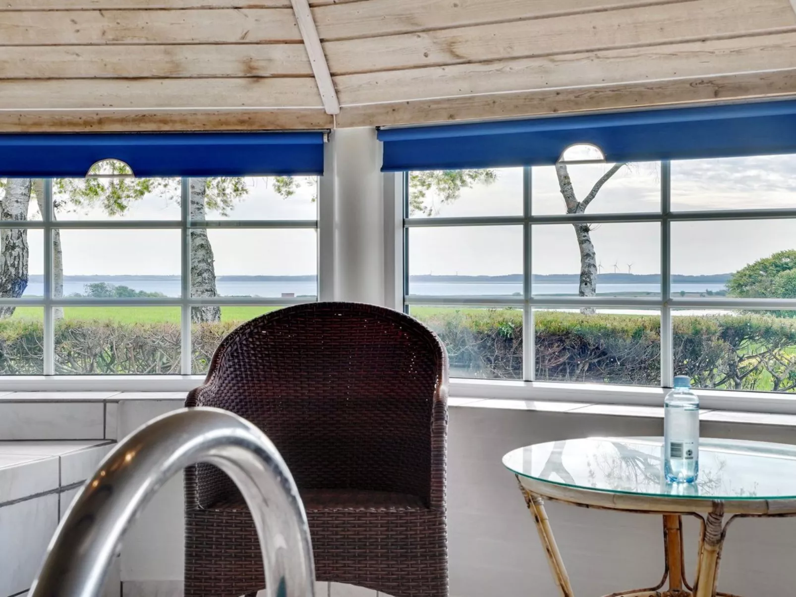 "Jügen" - 900m to the fjord-Buiten