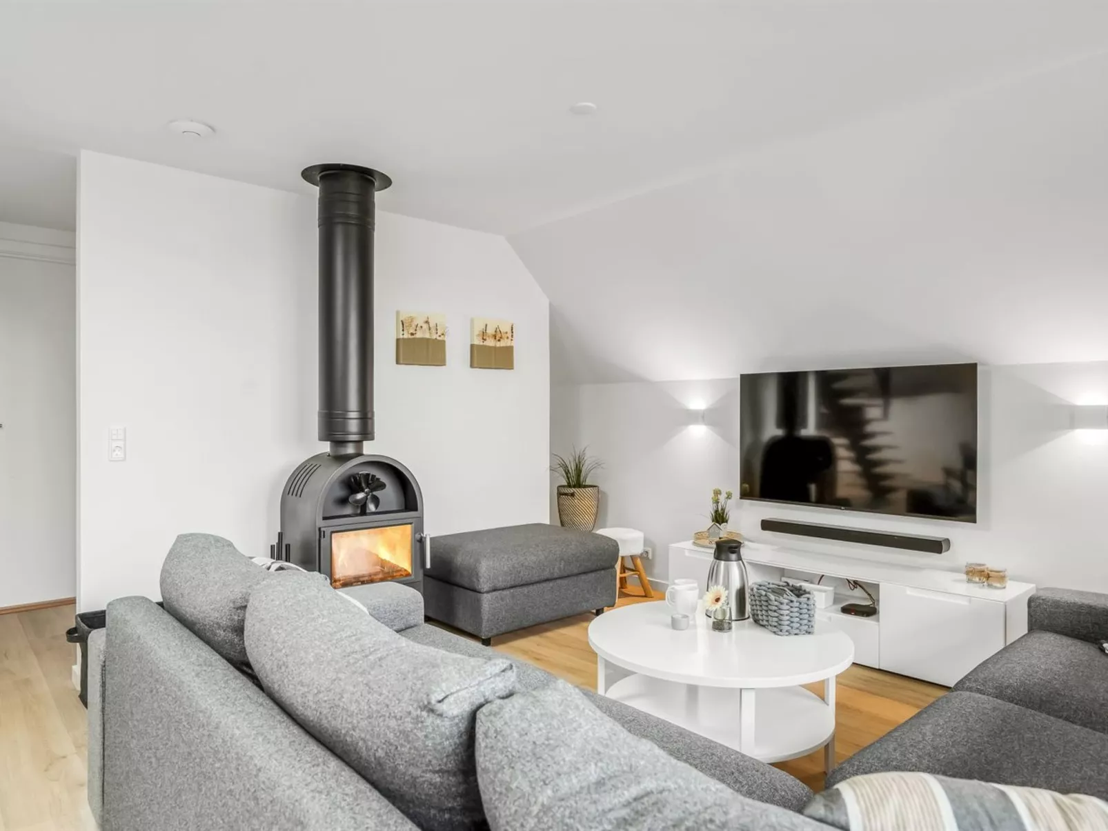 "Hejdie" - 150m from the sea-Binnen