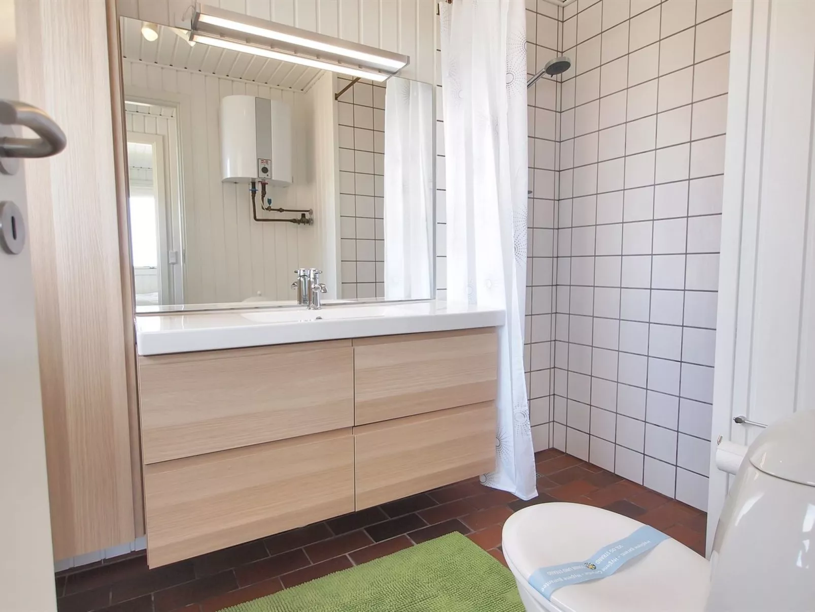 "Bertold" - 20m from the sea-Binnen