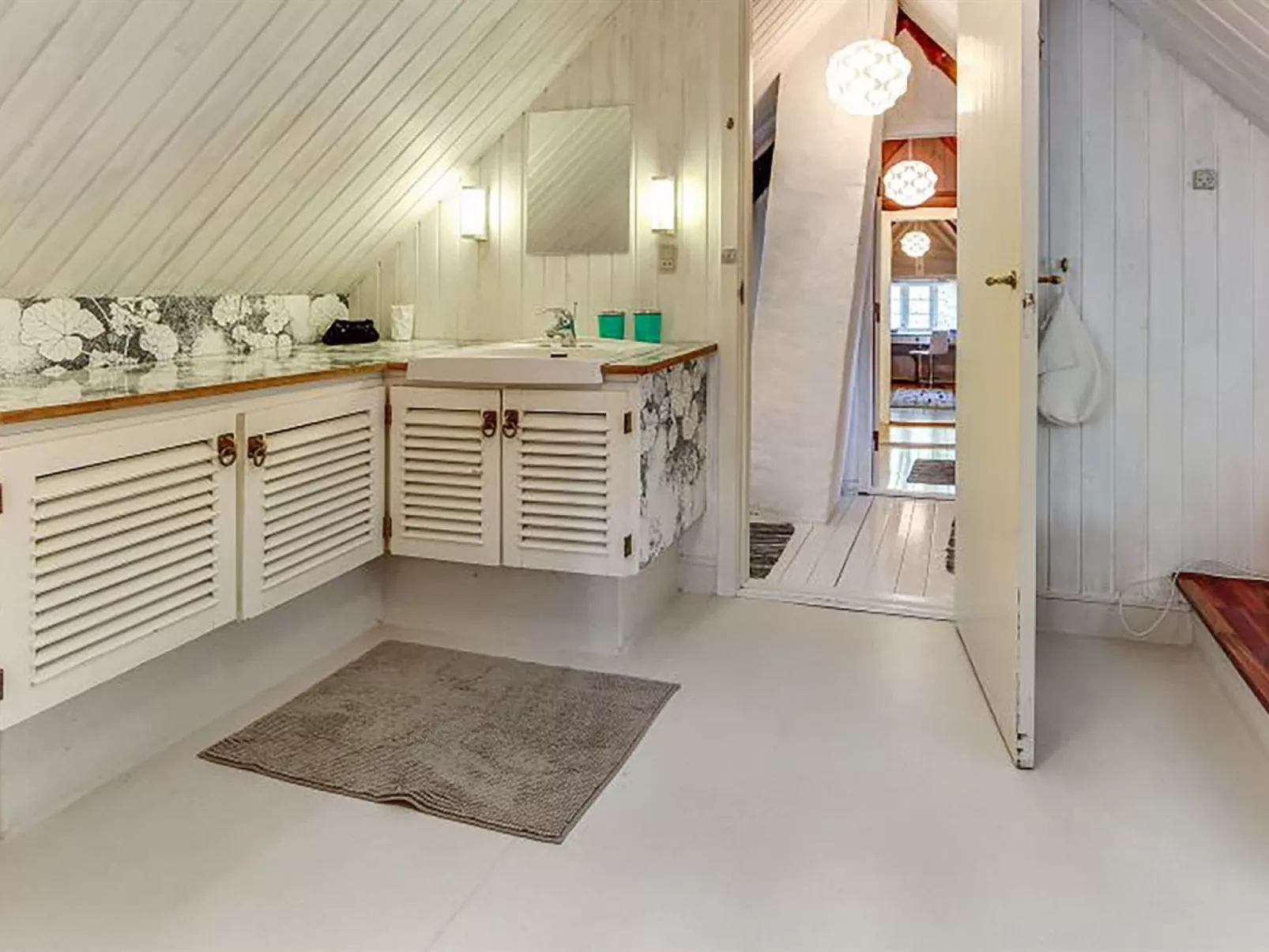 "Nyyrikki" - 100m from the sea-Binnen