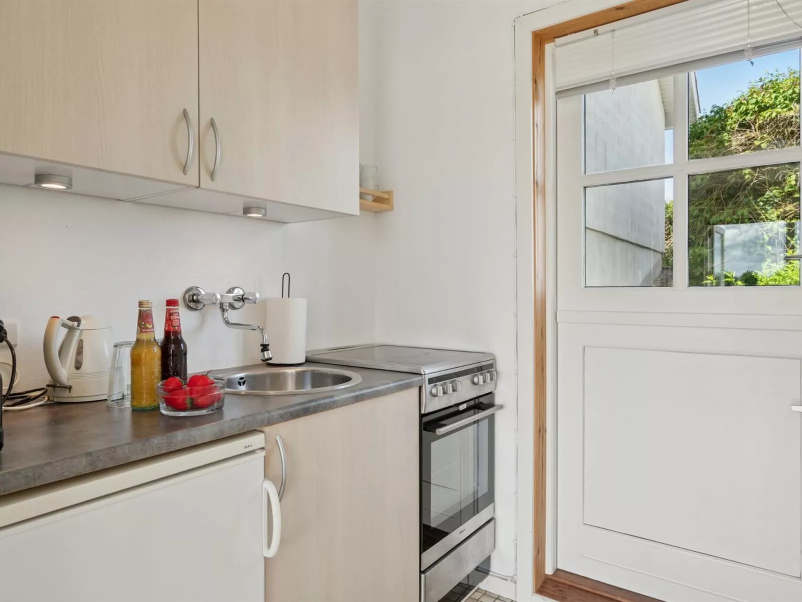 "Mia" - 200m from the sea-Binnen