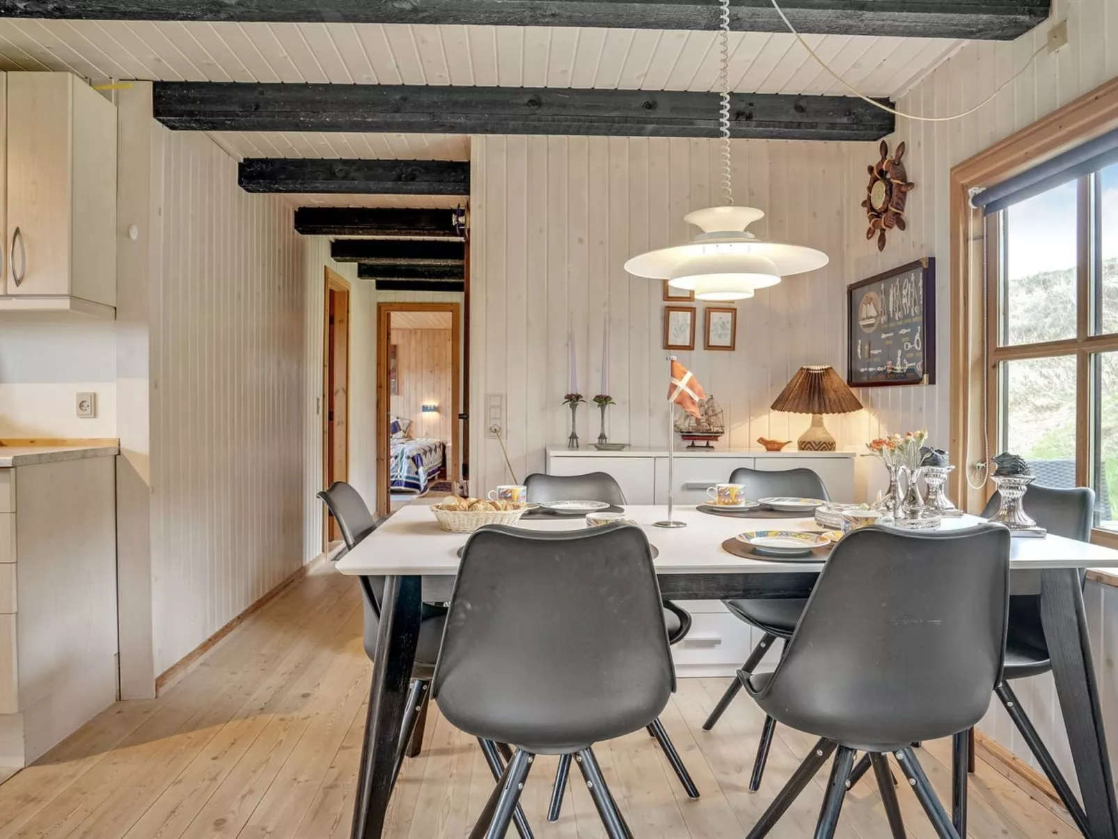 "Marite" - 200m from the sea-Binnen