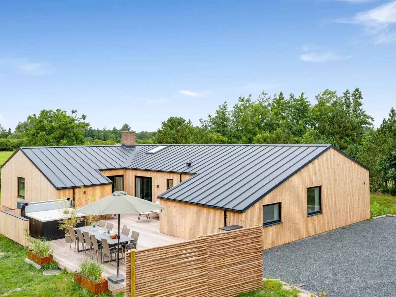 "Gunny" - 500m to the fjord-Buiten