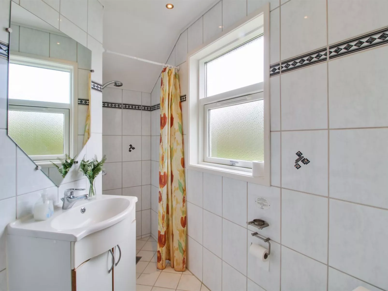 "Hemming" -  from the sea-Binnen