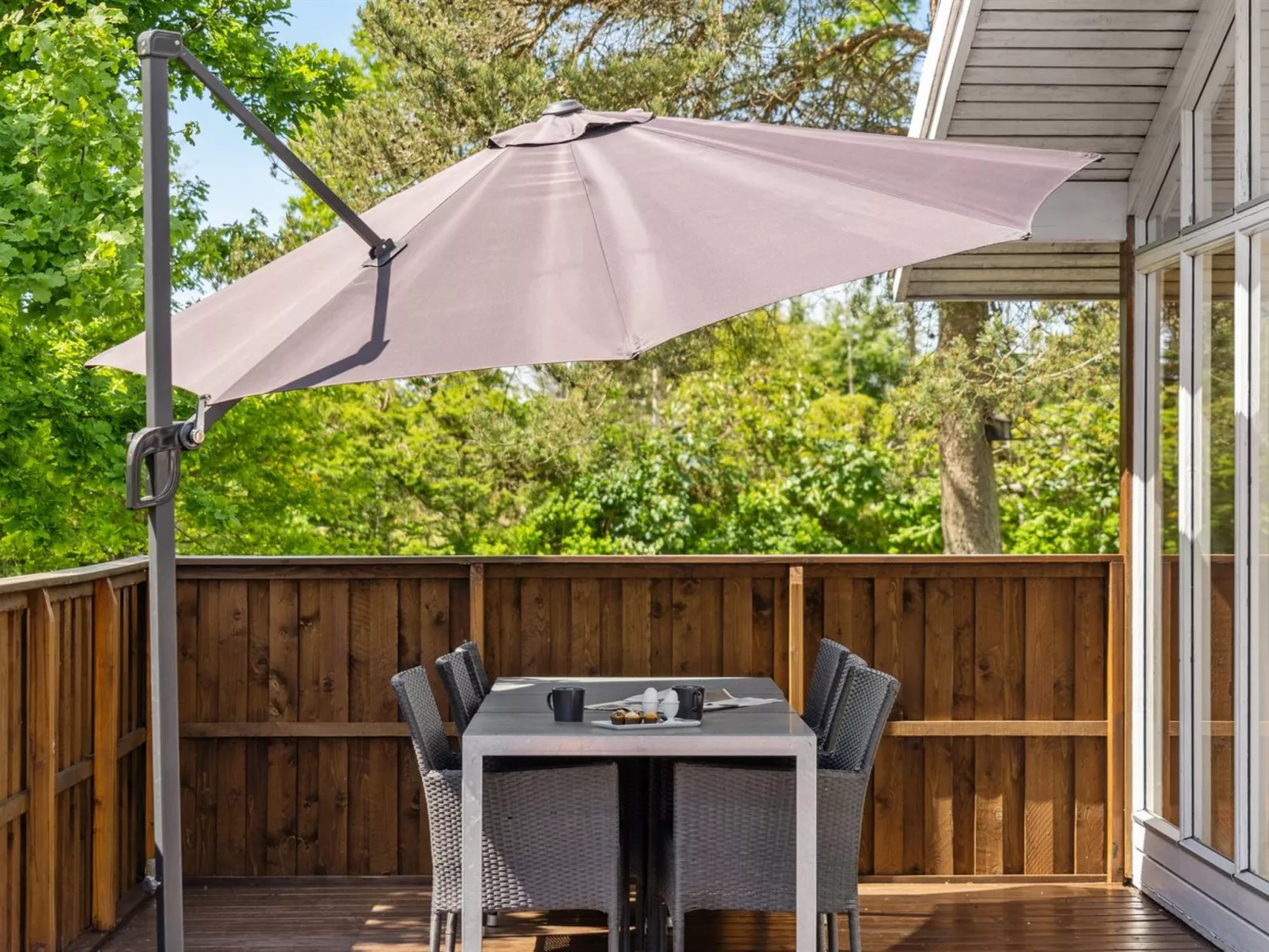 "Soraya" - 700m to the fjord-Buiten