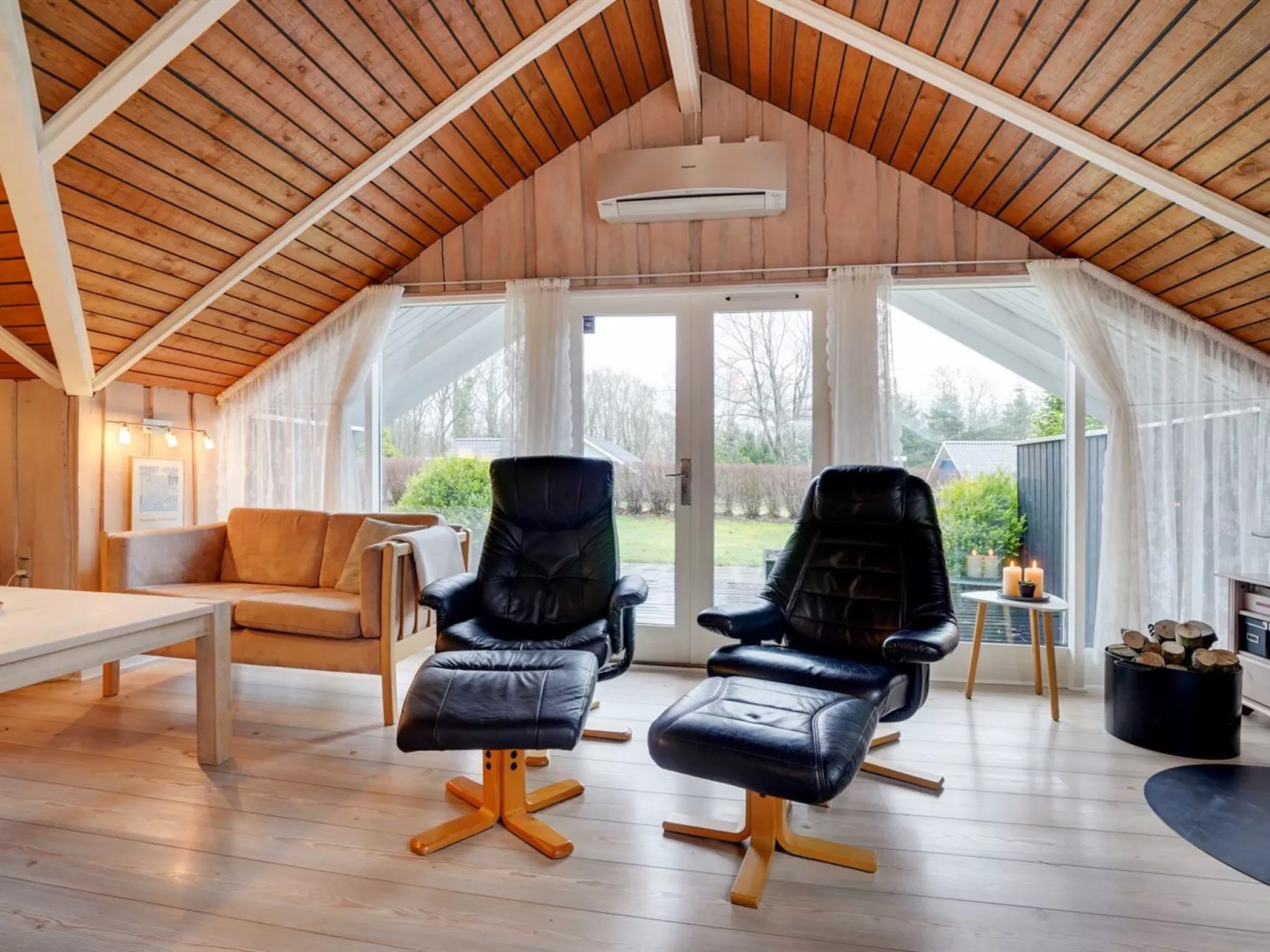 "Anninka" - 28km from the sea-Binnen