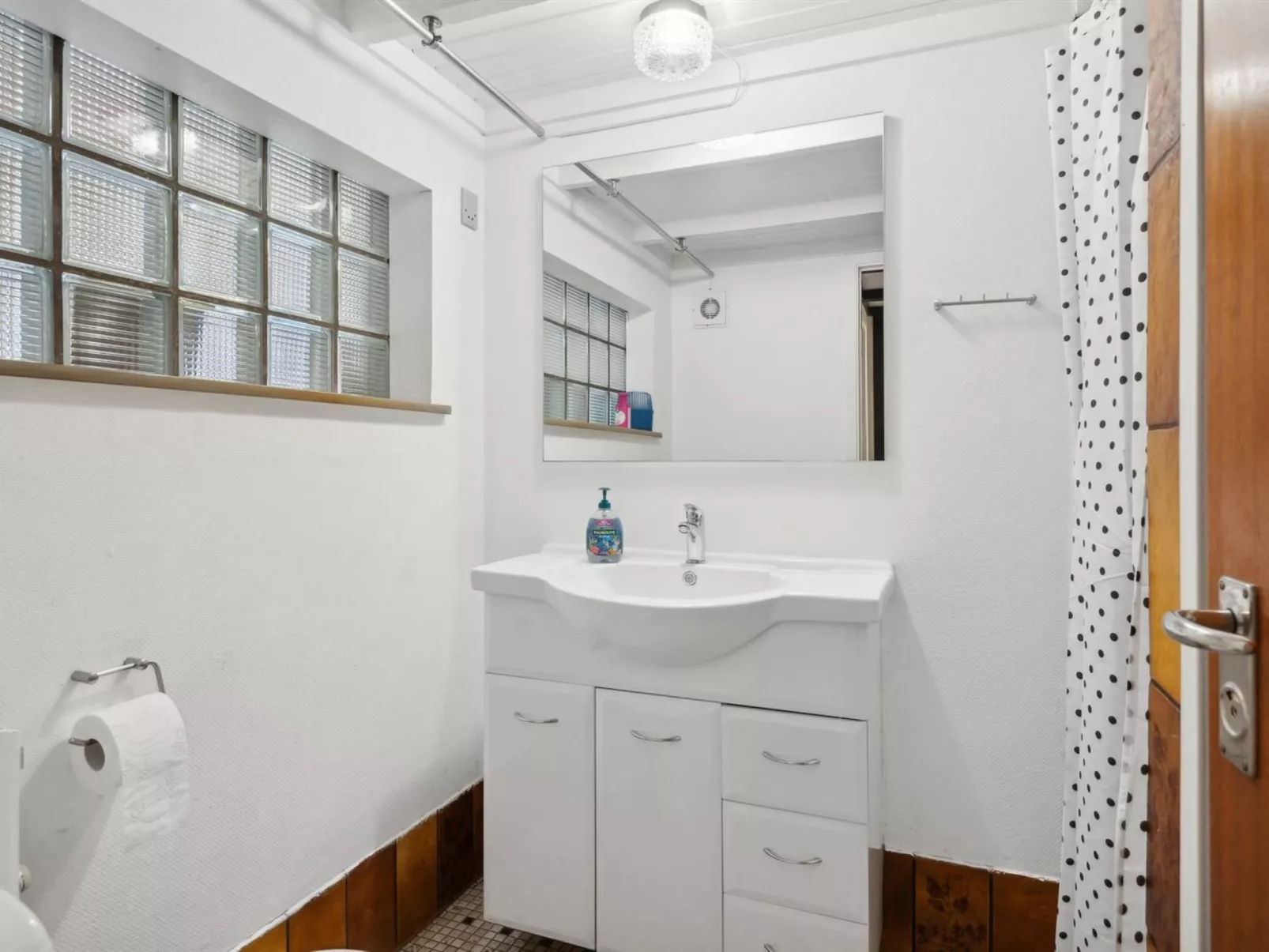 "Eldar" - 5m from the sea-Binnen