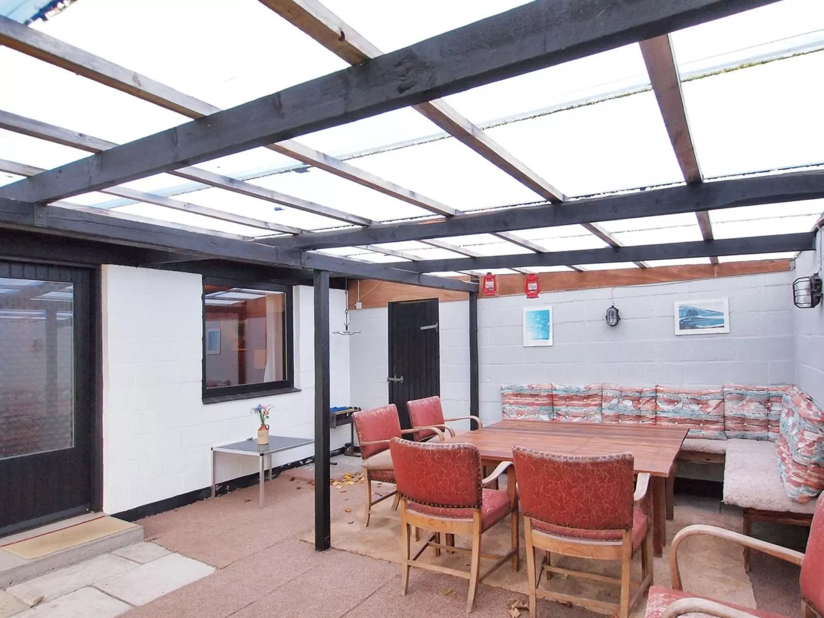 "Enisa" - 300m to the fjord-Buiten