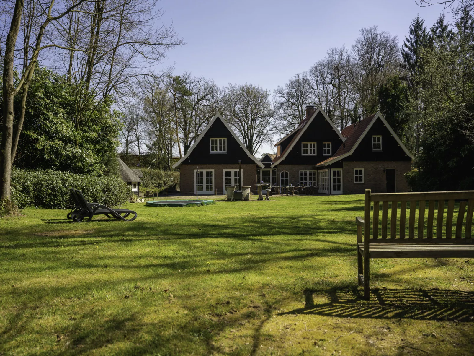 Het Landhuis-Buiten