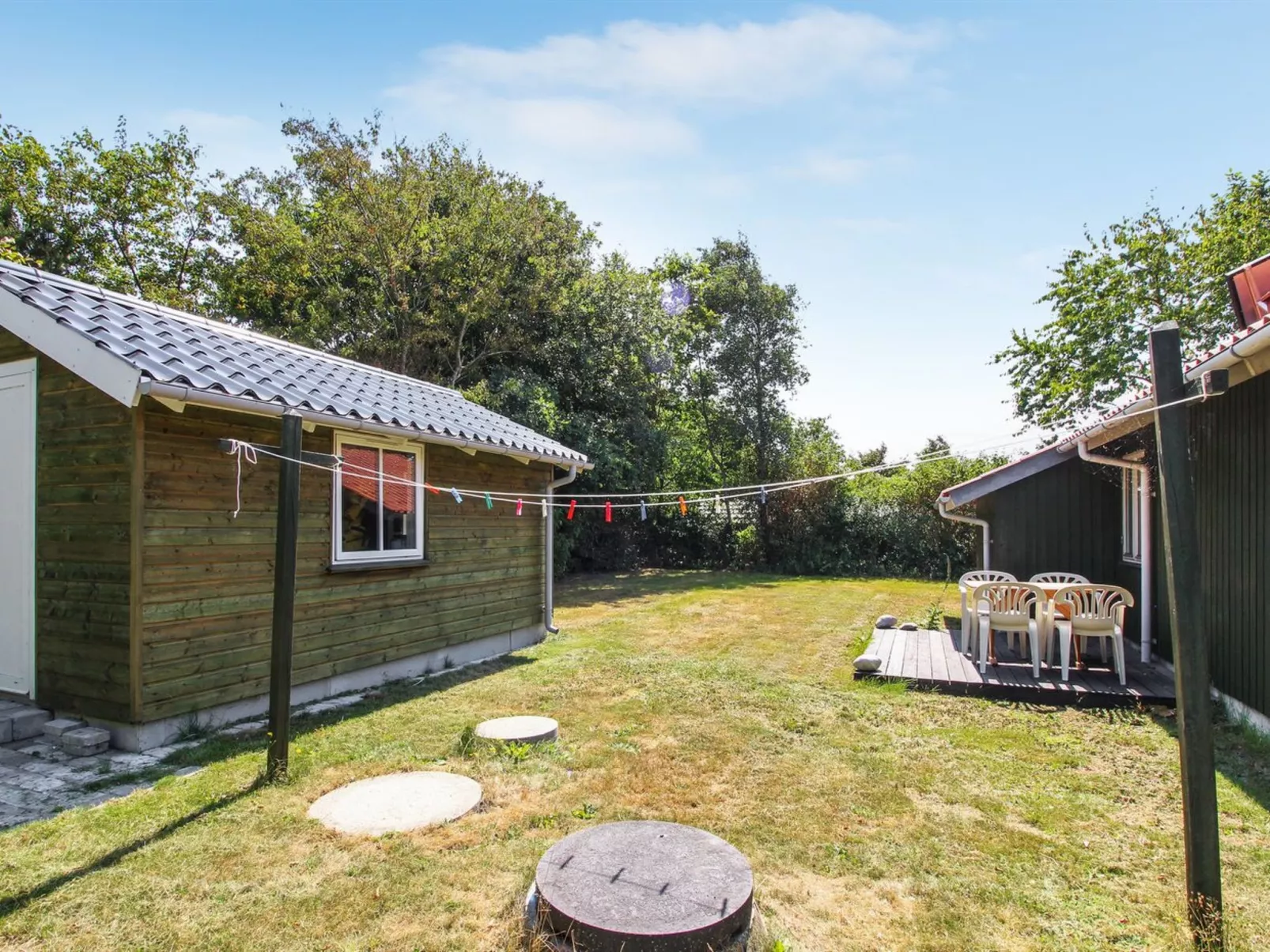 "Jaane" - 650m to the fjord-Buiten