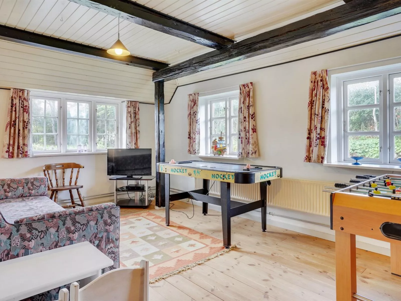 "Hedda" - 15km from the sea-Binnen