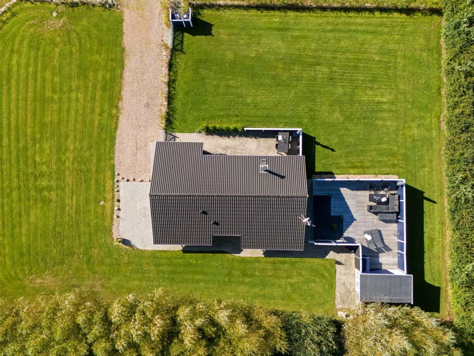 "Shalin" - 1.4km to the fjord-Buiten