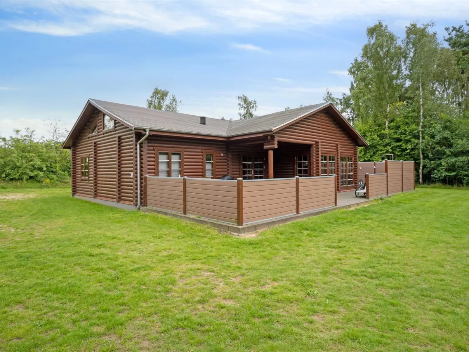 "Frederica" - 30km from the sea-Buiten