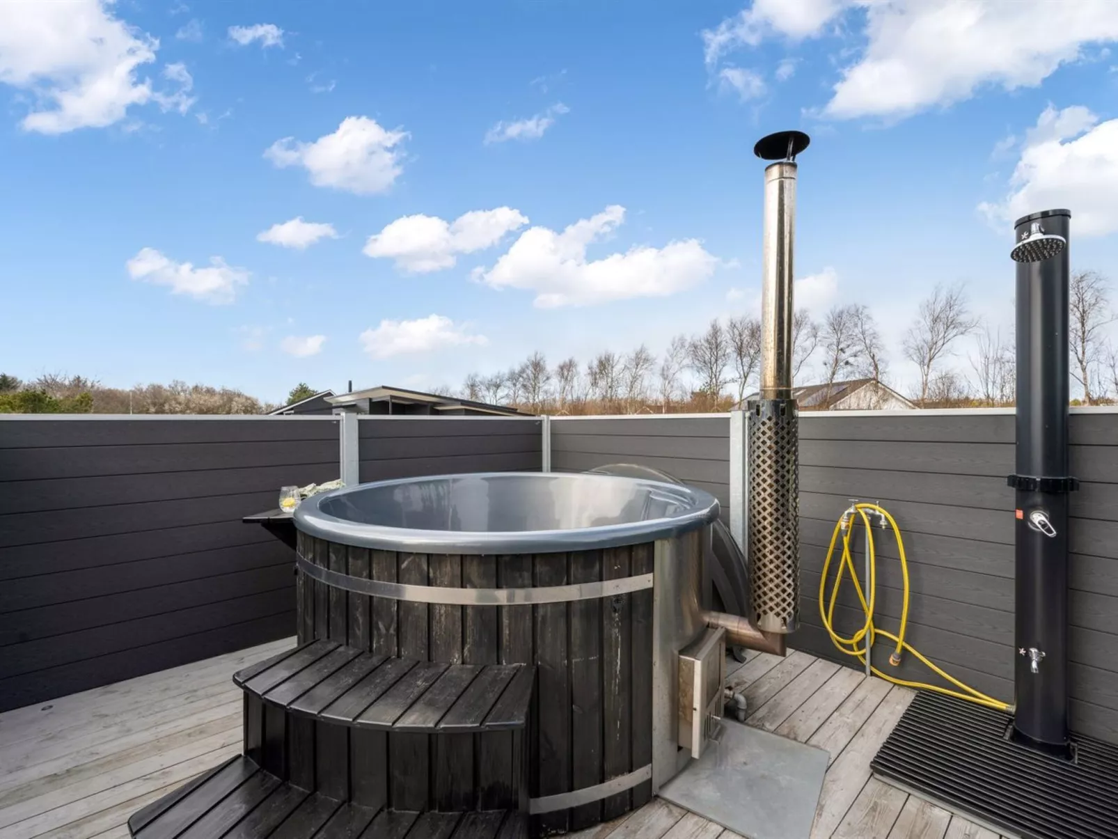 "Gela" - 1.3km to the fjord-Binnen