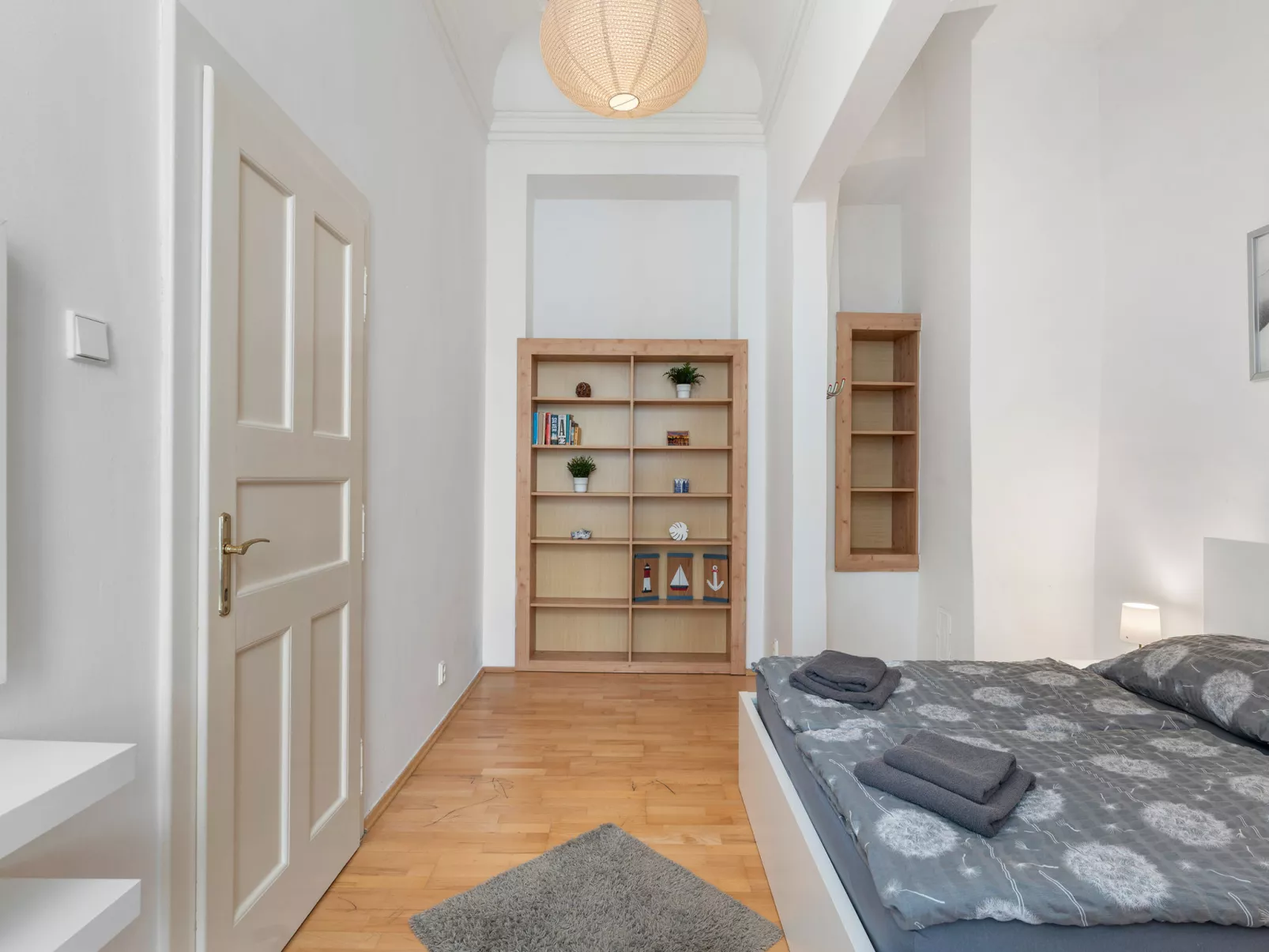 Old Town home-Binnen