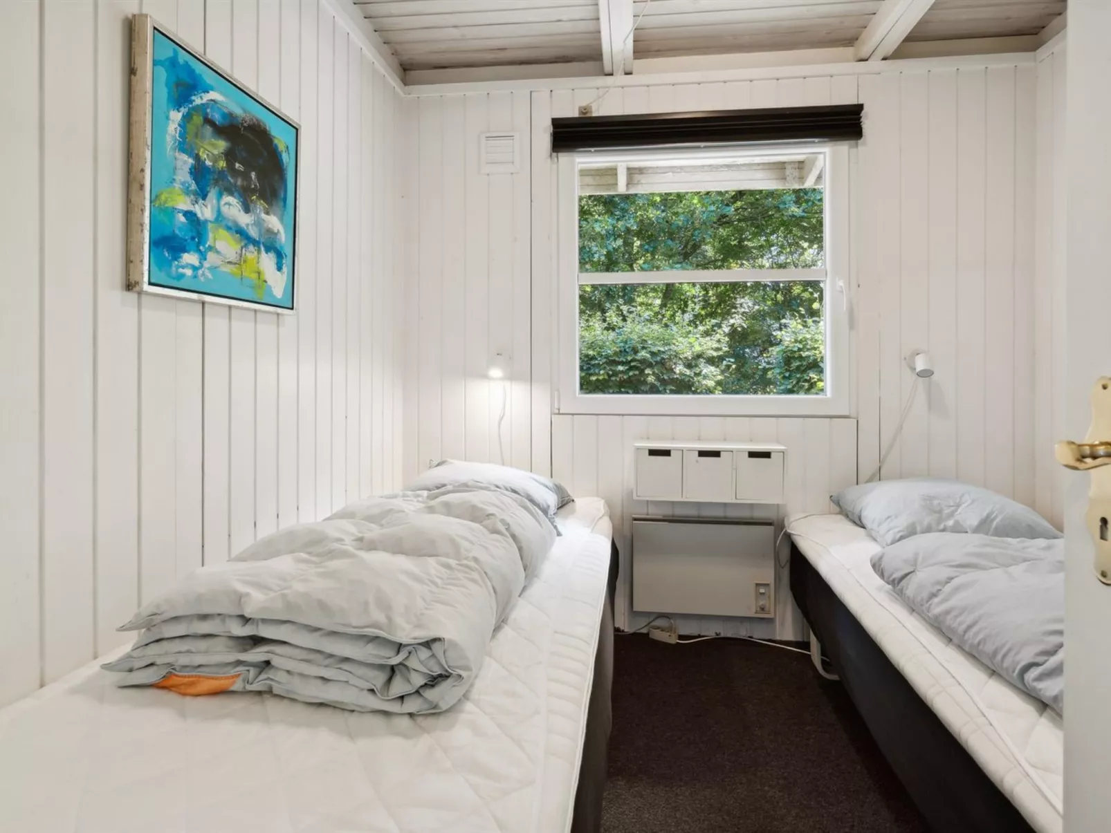 "Aki" - 30km from the sea-Binnen