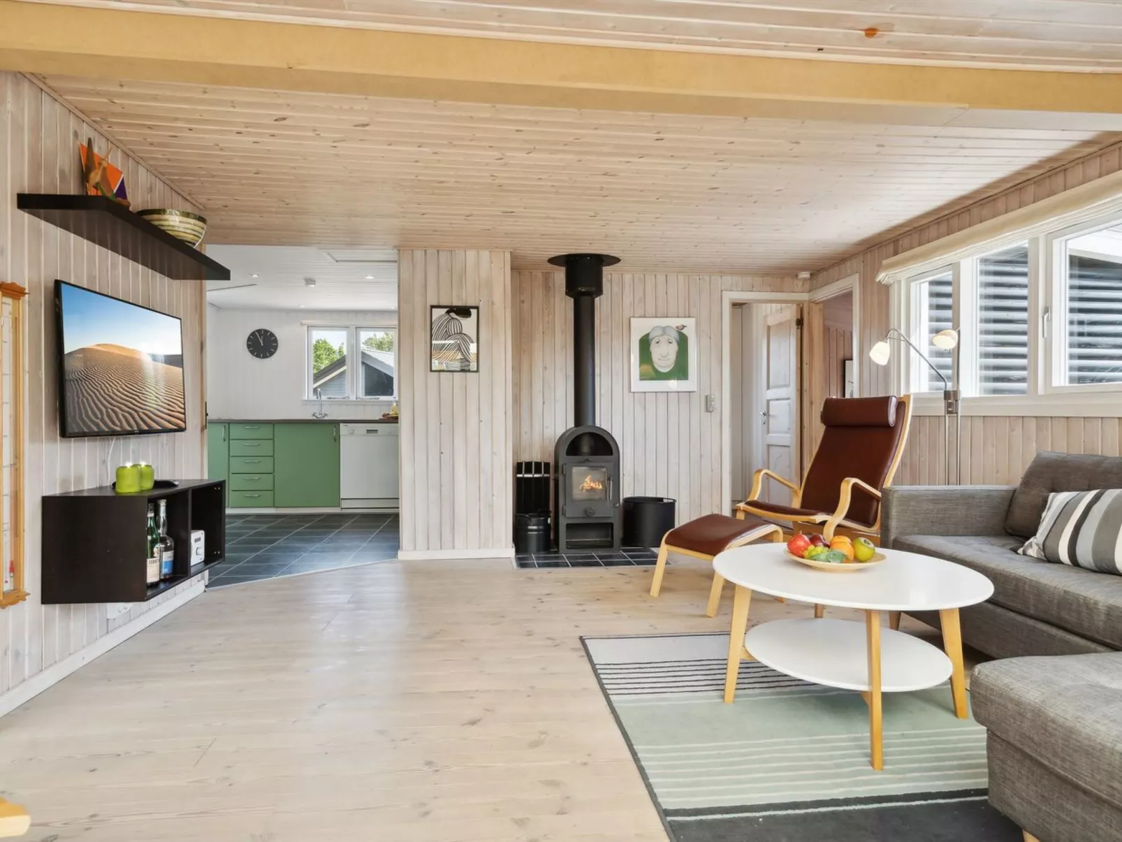 "Sari" - 250m from the sea-Binnen