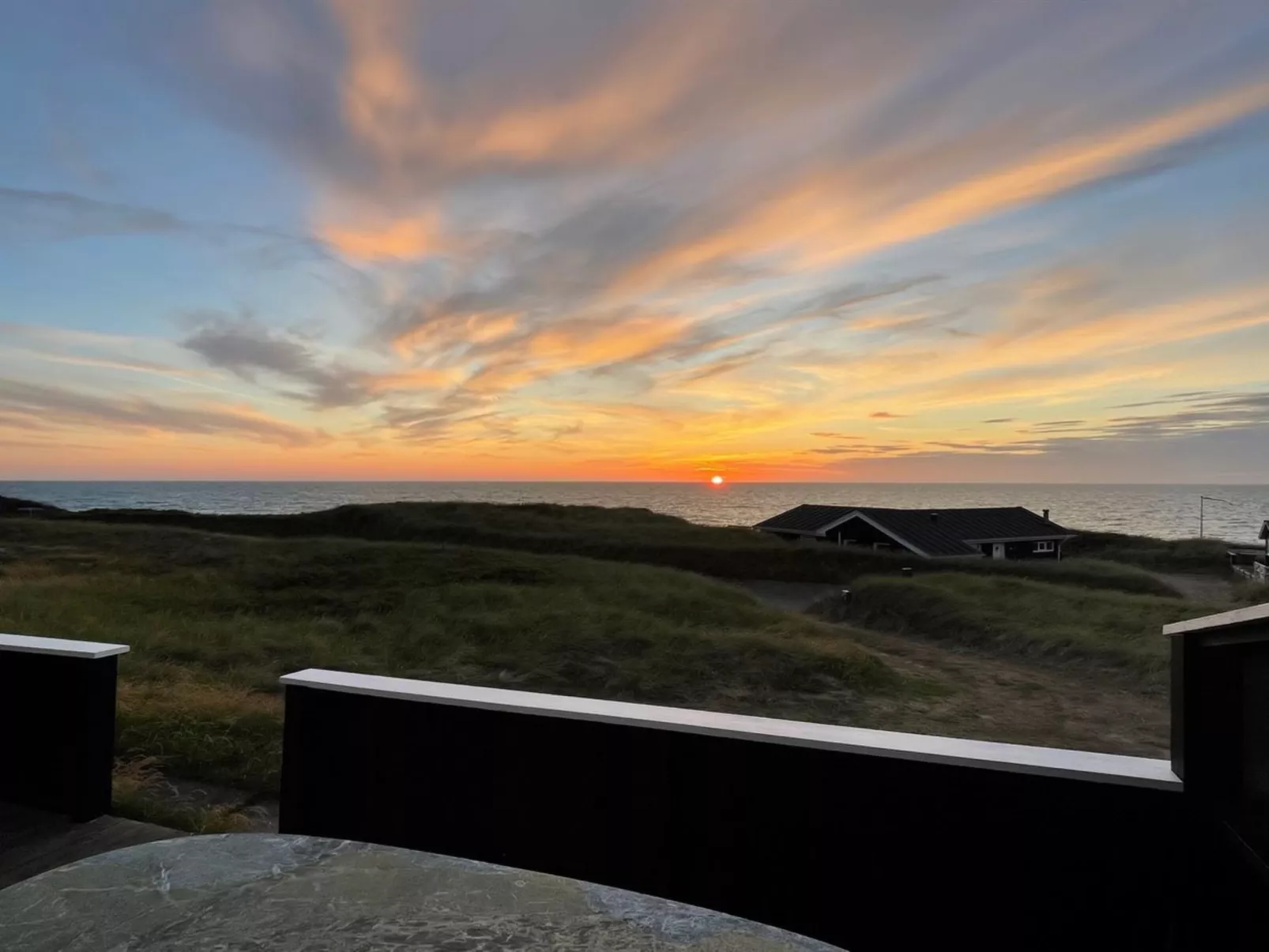 "Joske" - 50m from the sea-Buiten