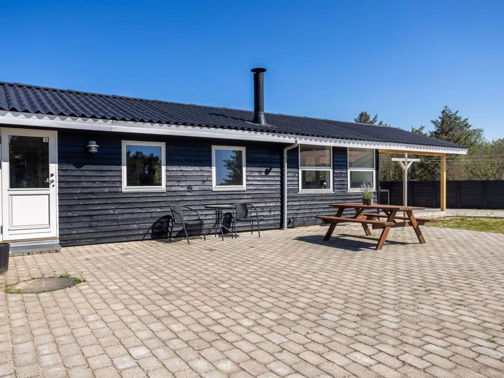 "Thorsten" - 500m from the sea-Buiten