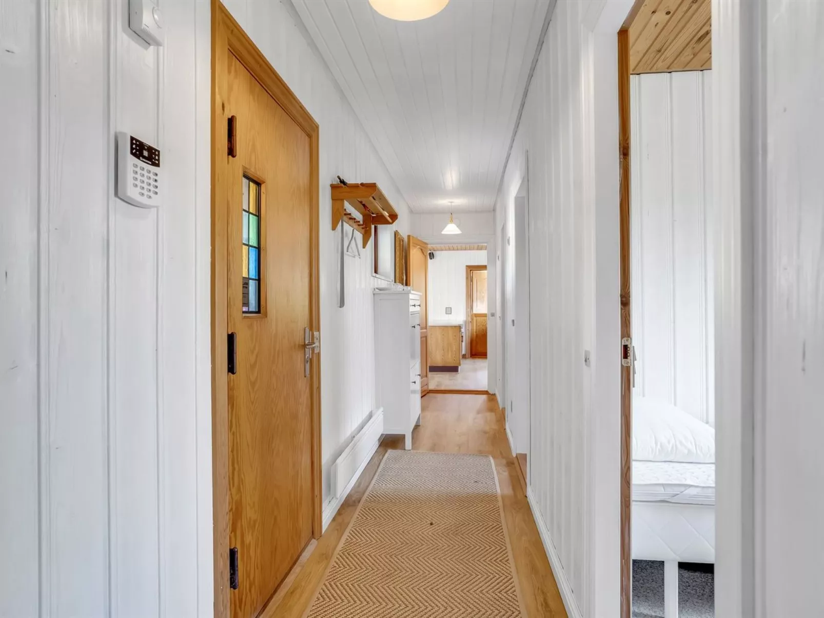 "Hakon" - 550m from the sea-Binnen