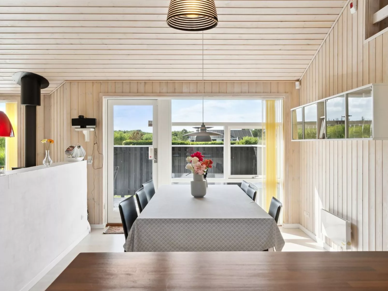 "Miriam" - 400m from the sea-Binnen