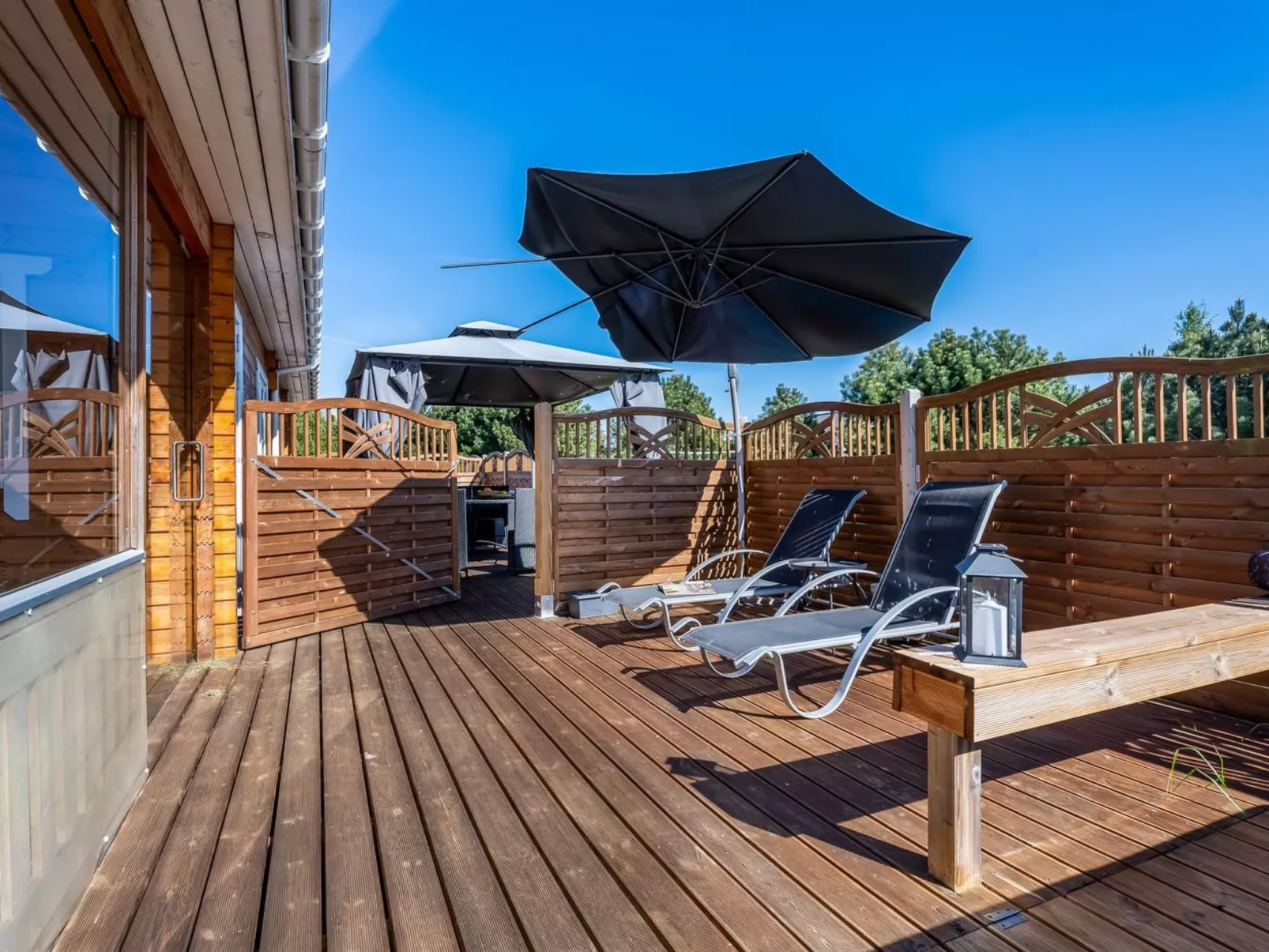 "Vicktoria" - 1.5km from the sea-Buiten