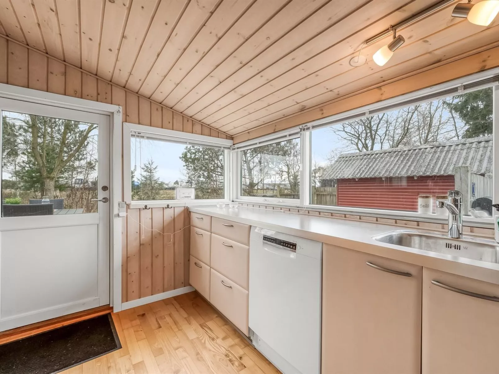 "Bosi" - 100m to the fjord-Binnen