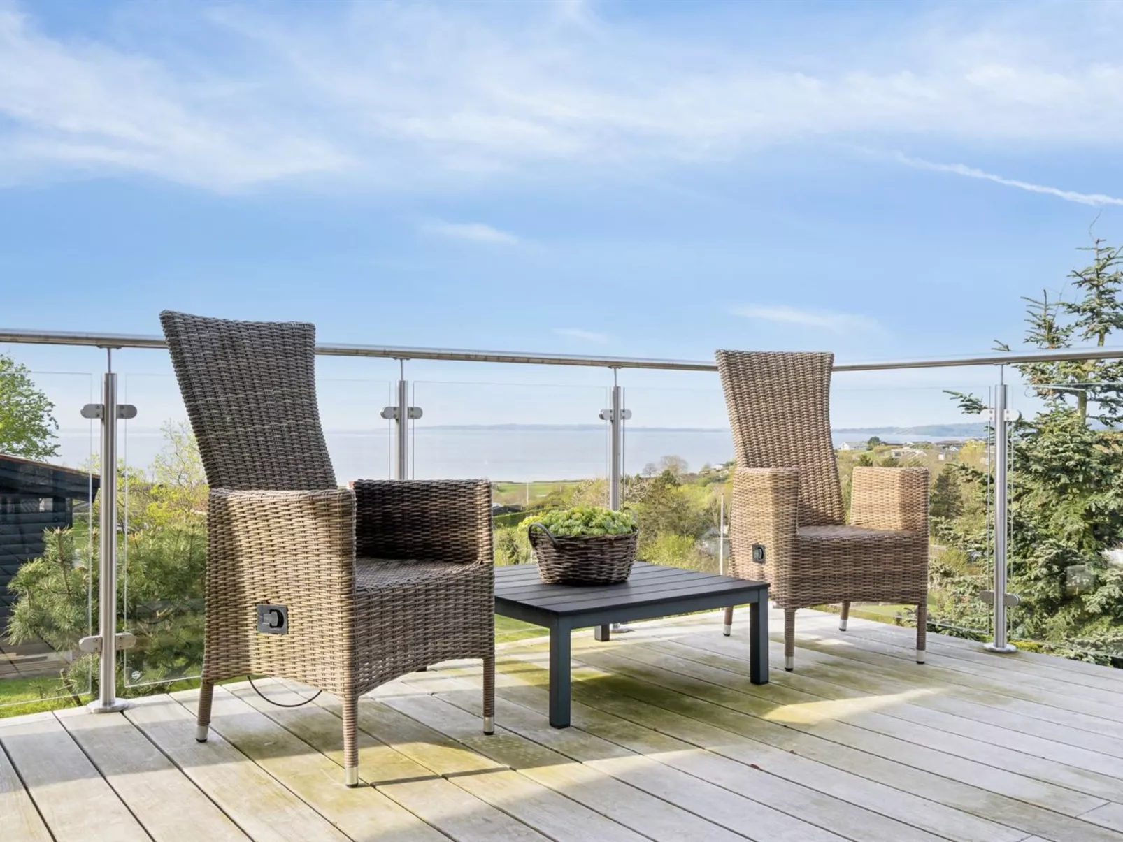 "Iarund" - 600m from the sea-Buiten