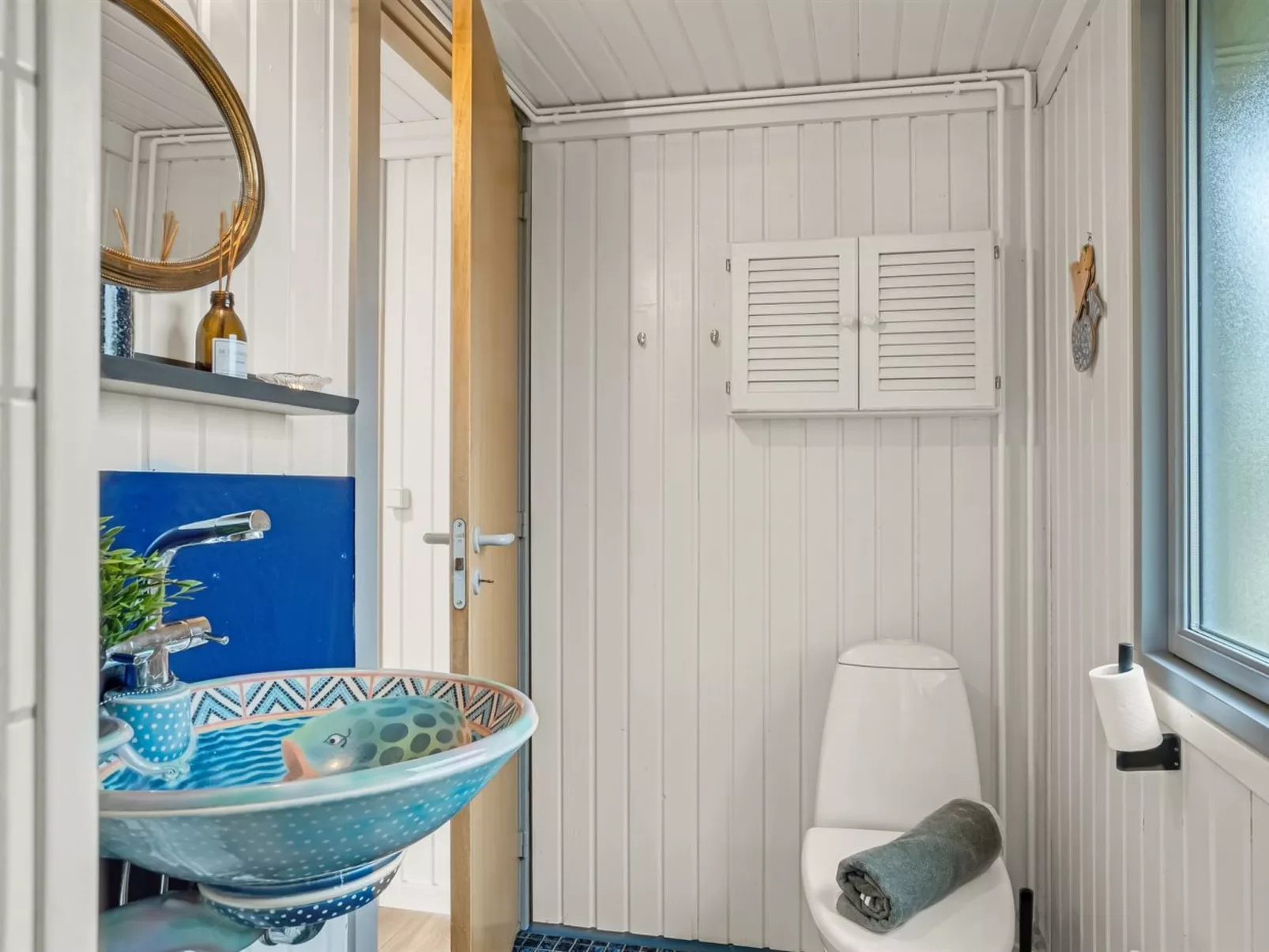 "Alwine" - 250m from the sea-Binnen