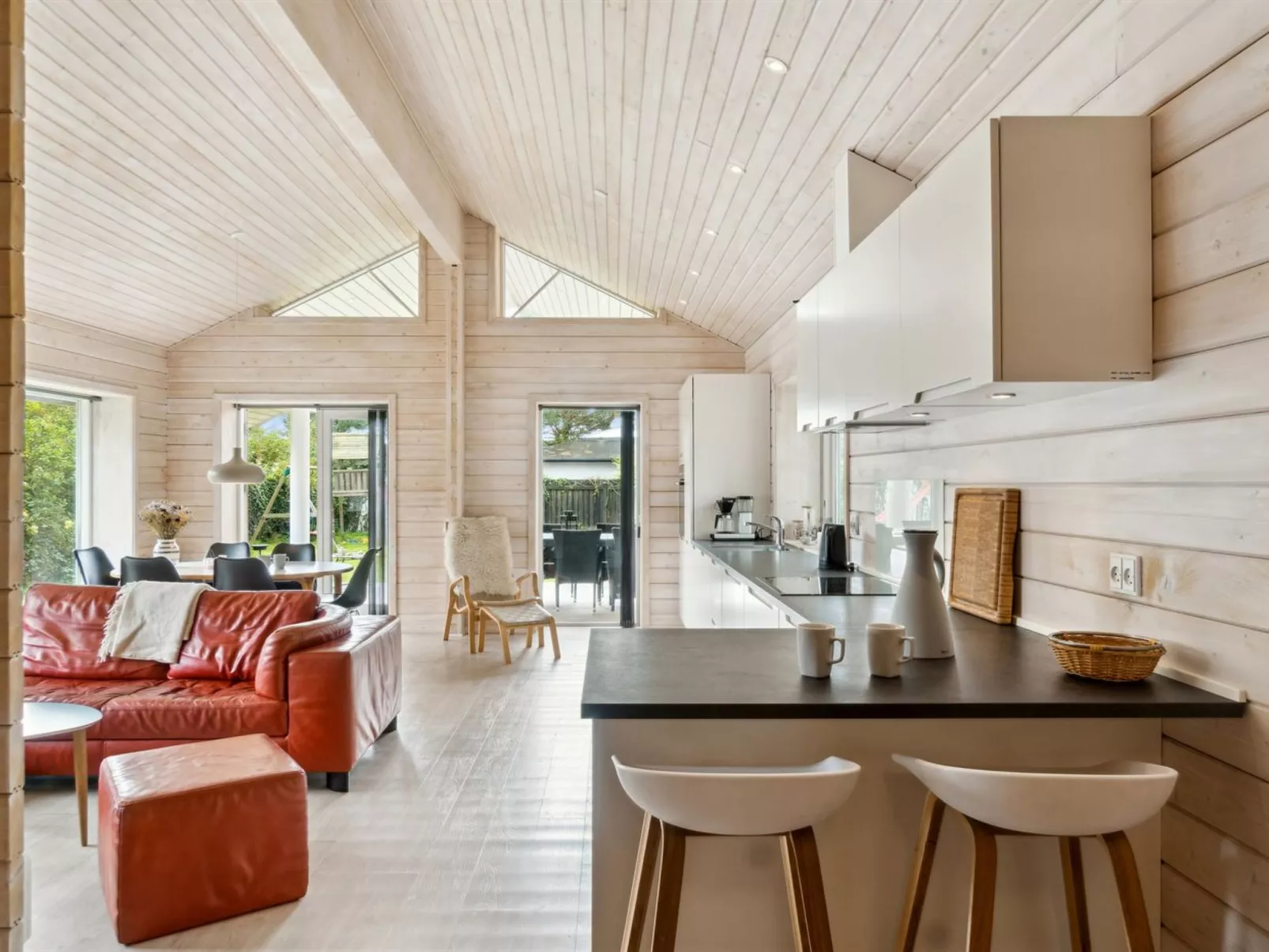 "Keijo" - 150m from the sea-Binnen