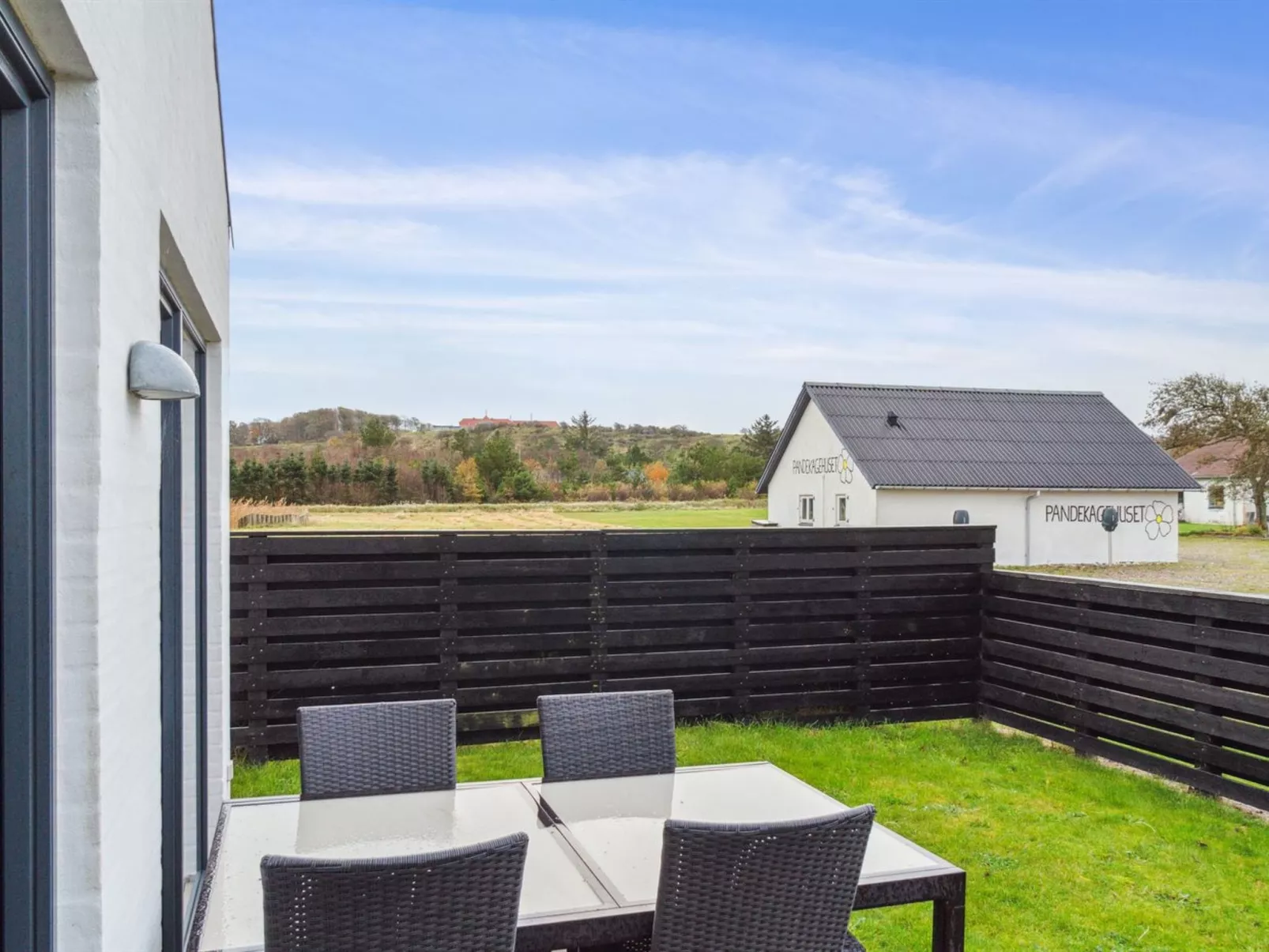 "Helemine" - 400m from the sea-Buiten