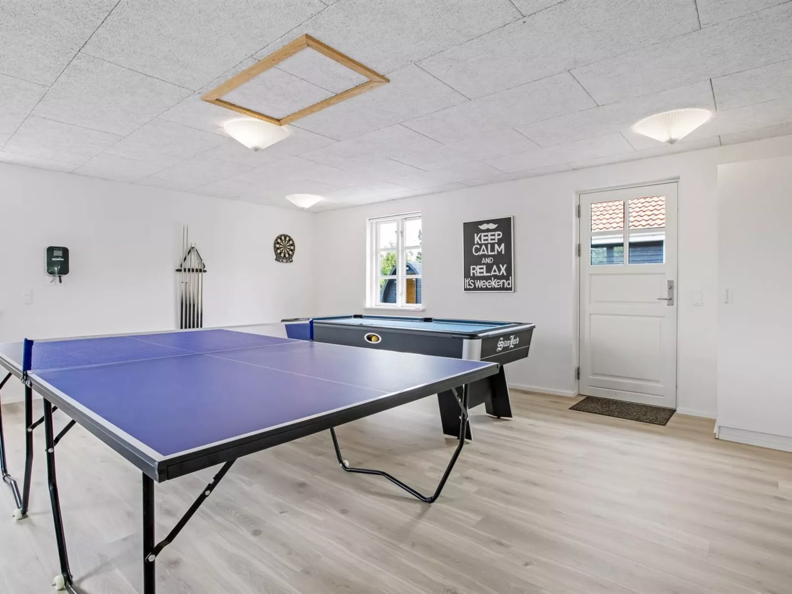 "Torhild" - 700m from the sea-Binnen